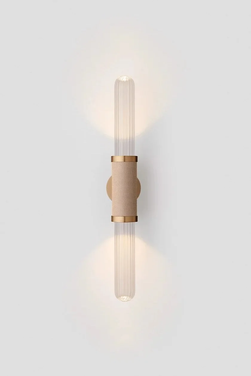 SCANDAL SHORT WALL SCONCE - BRASS / CLEAR FLUTED / BRASS MESH 