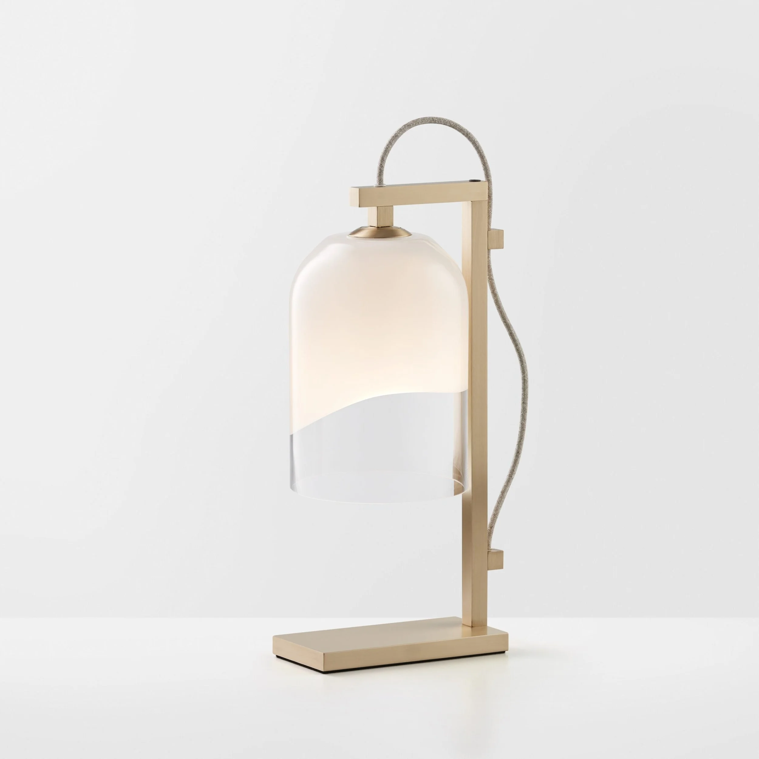 Articolo-Lighting-Moni-Table-Lamp-Brass-Clear-White-Natural-Linen-Flex-ON-scaled.jpg