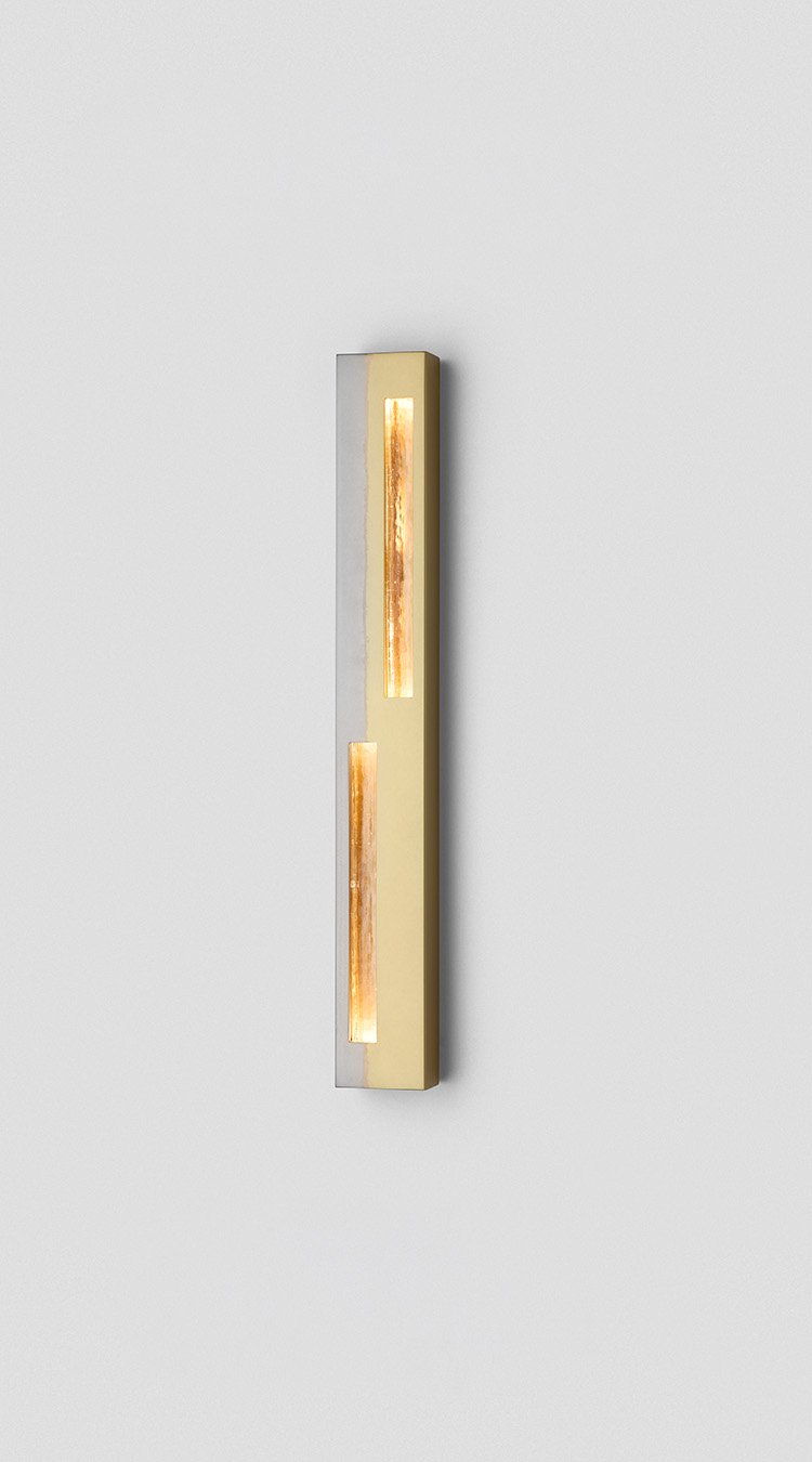 Articolo-Studios-Seam-Mirror-Large-Wall-Sconce-Brass-Angle-ON.jpg