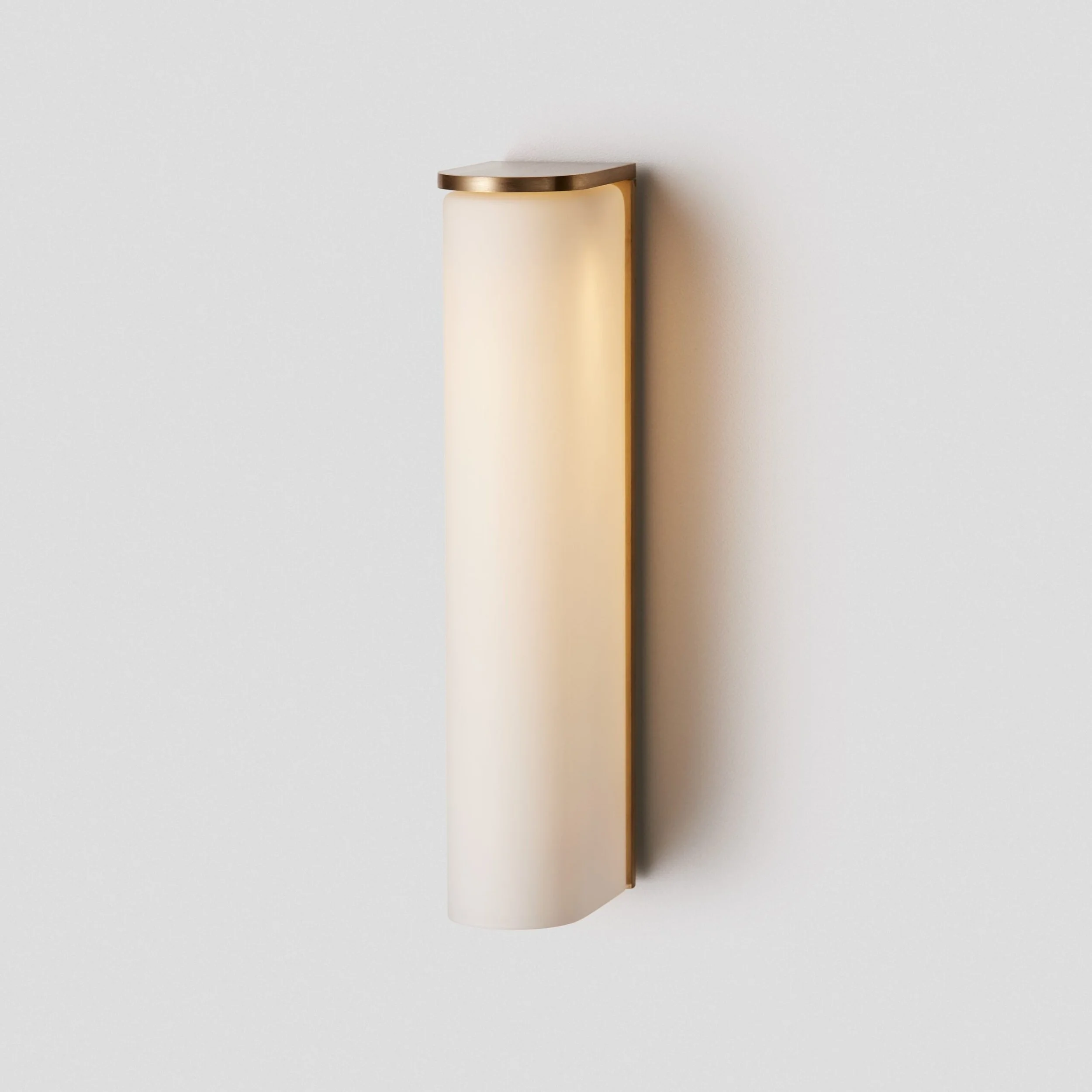 Articolo-Studios-Slim-Wall-Sconce-Brass-Snow-ON-scaled.jpg