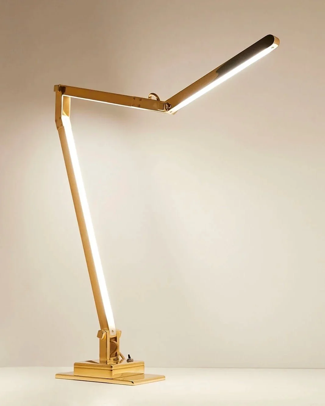 jennifer-midoz-mydriaz-paris-heron-lamp-1-2400x.jpg