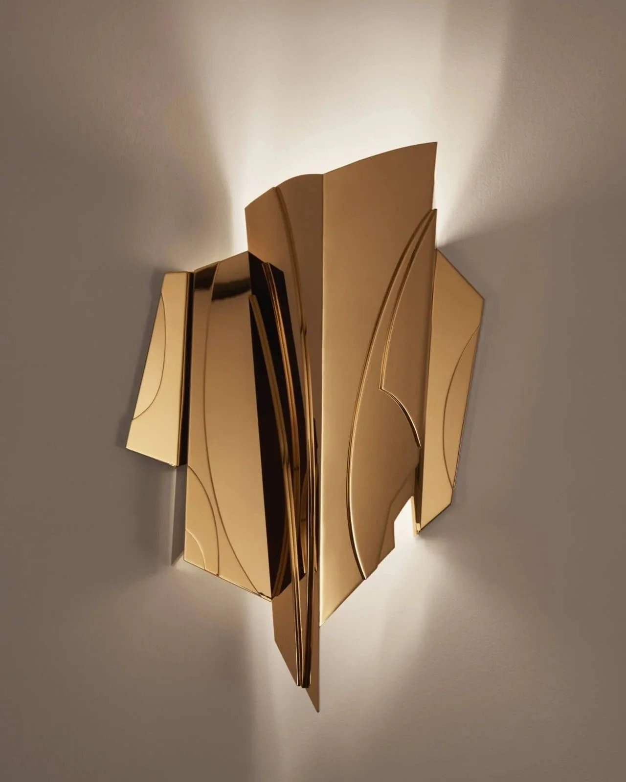 jennifer-midoz-mydriaz-paris-cross-bitume-wall-lamp-1-2400x.jpg