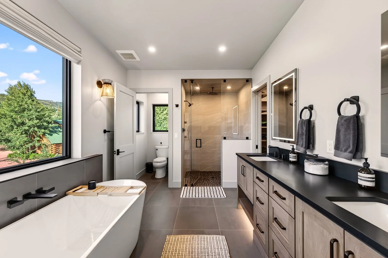 i5 21 Stephenson Place Full Res 17.jpg