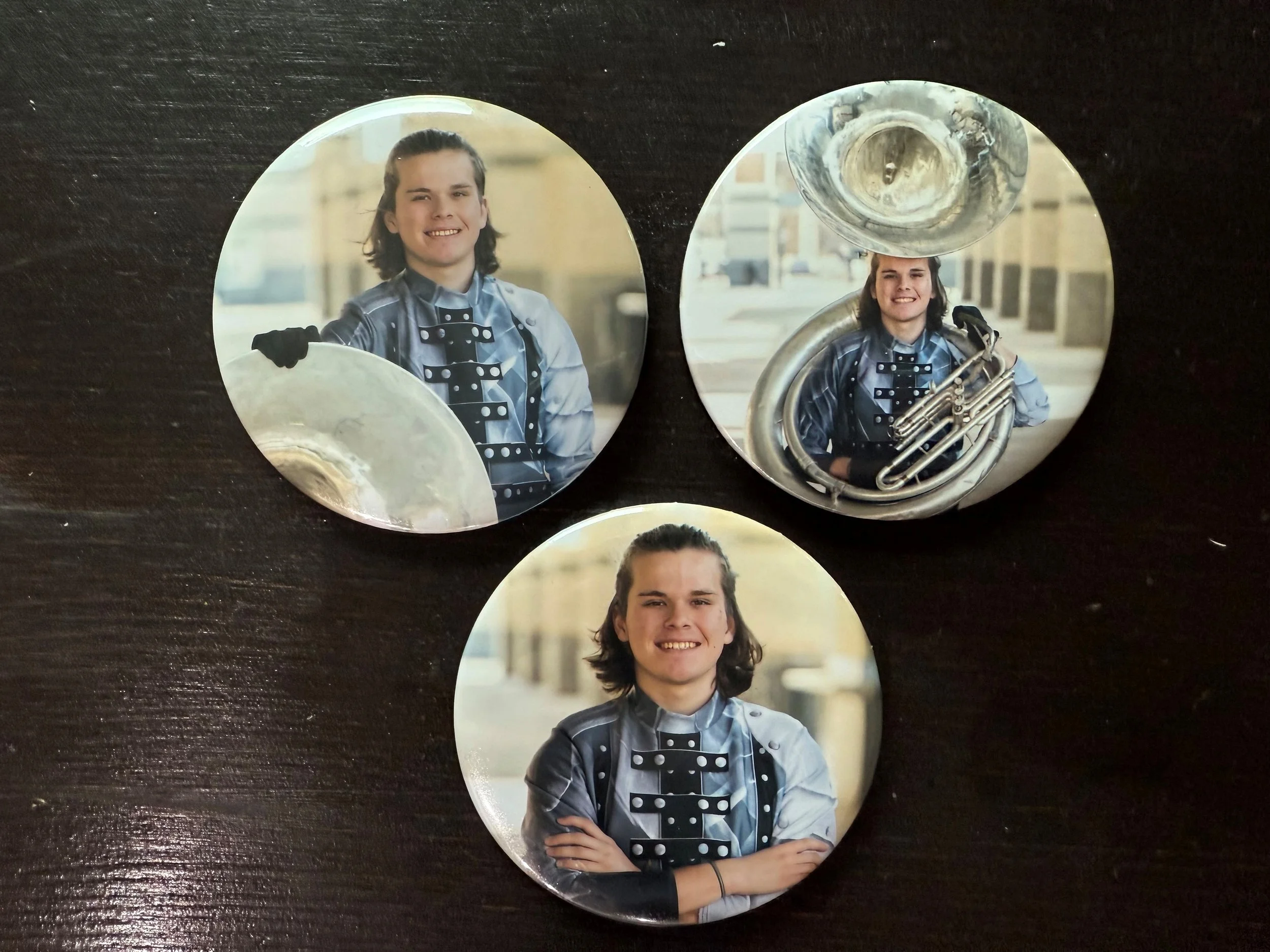 Individual band/guard photo button - add on to the digital photo and sitting fee.