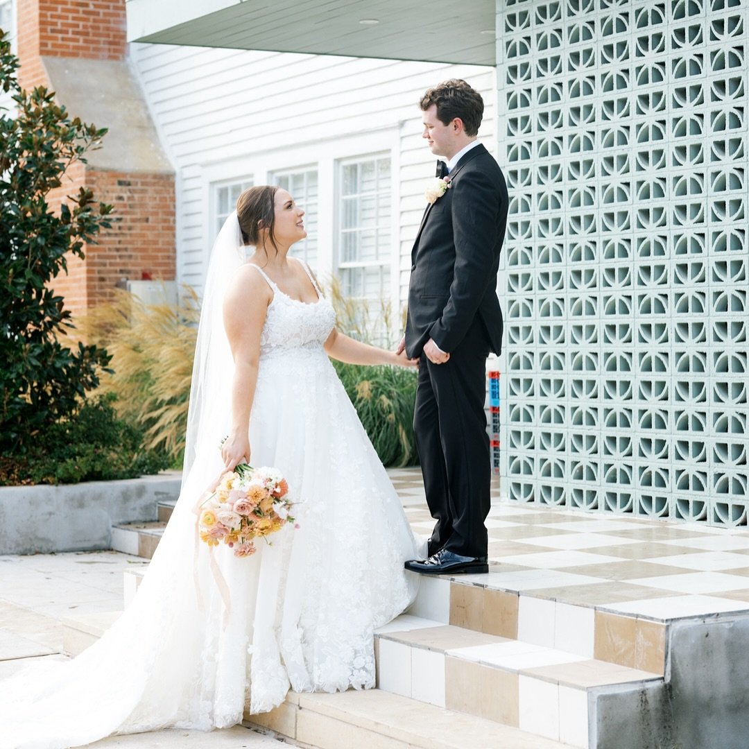 Ten photos of ten of our favorite things!! We love seeing all the little details that make wedding days perfect 💕✨
⠀⠀⠀⠀⠀⠀⠀⠀⠀
Planner: @lncweddings | Photography @colorandbeam | Florist: @truthandblooms | HAMU: @glowandgraceartistry | Paper Goods: @c