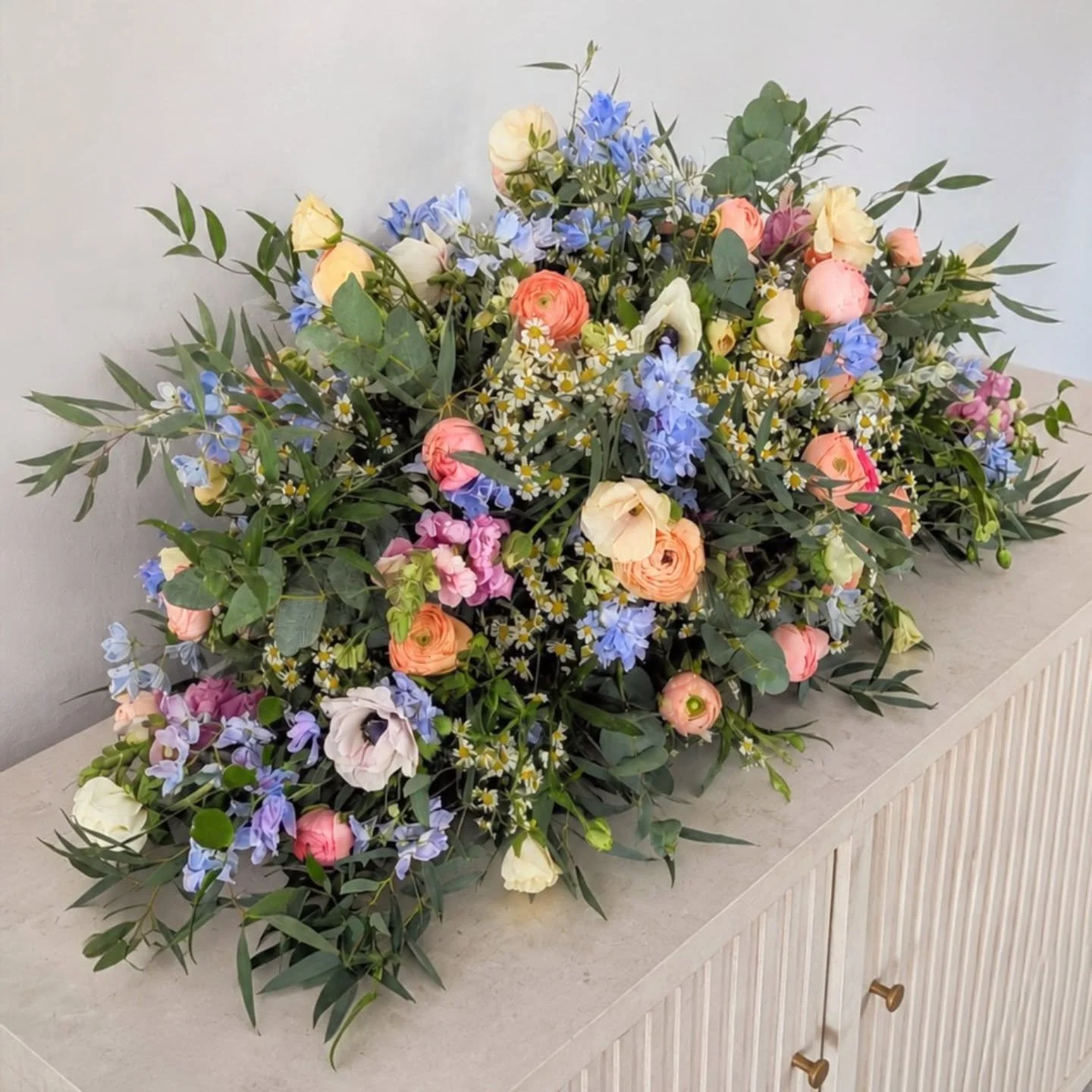 Not every arrangement is for celebration, but each one is made with just as much care.

Honored to create pieces that help say goodbye 🤍

#Florist #FloralDesign #BerkshireFuneralFlorist #FuneralFlowers