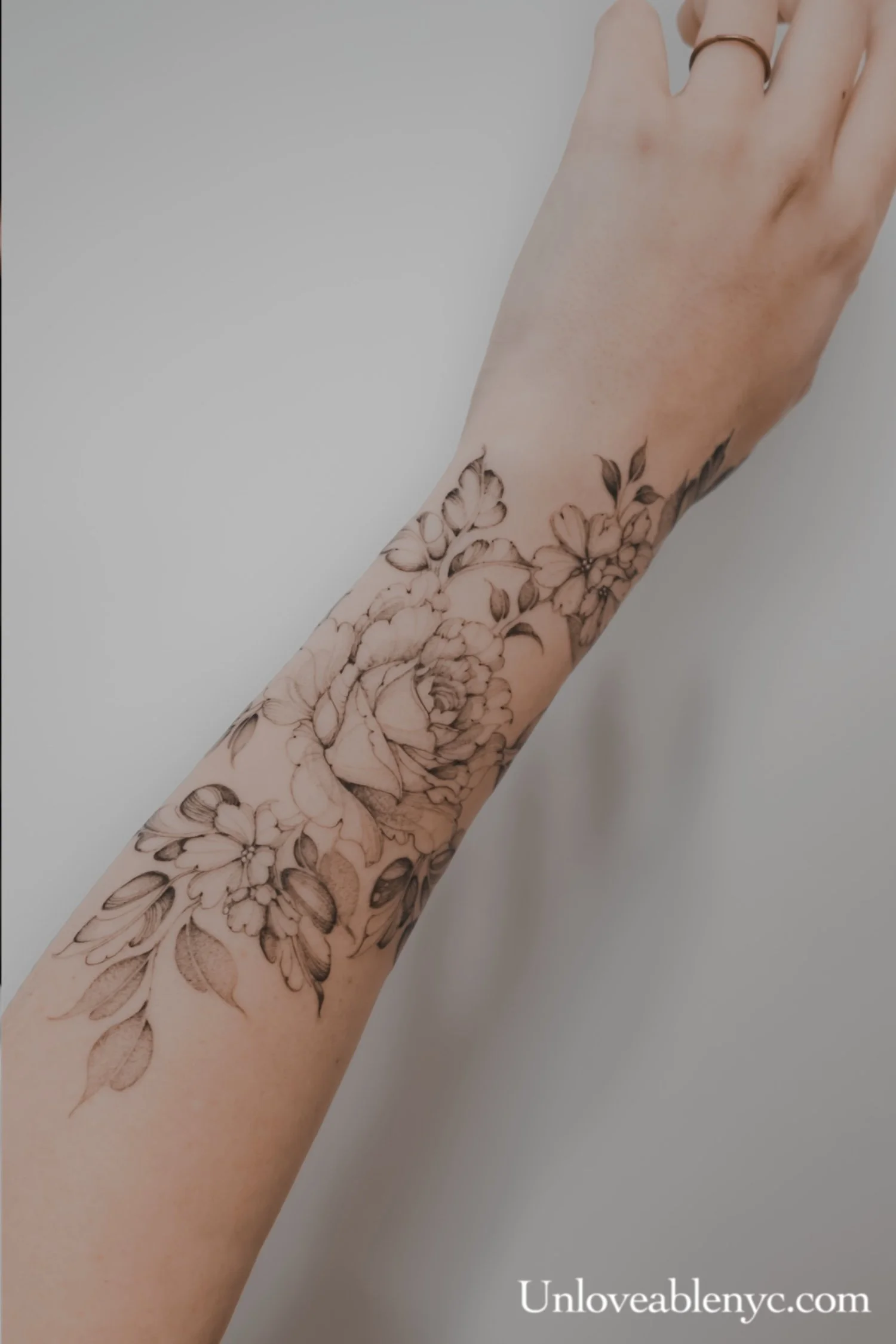 Fine line tattoo artist Brooklyn NY, Black and grey floral flower tattoos, Elegant floral tattoos, Soft detailed tattoos, Delicate floral tattoos NYC, Delicate Minimalist floral tattoos, Fine line botanical tattoos, Custom fine line floral tattoos, B