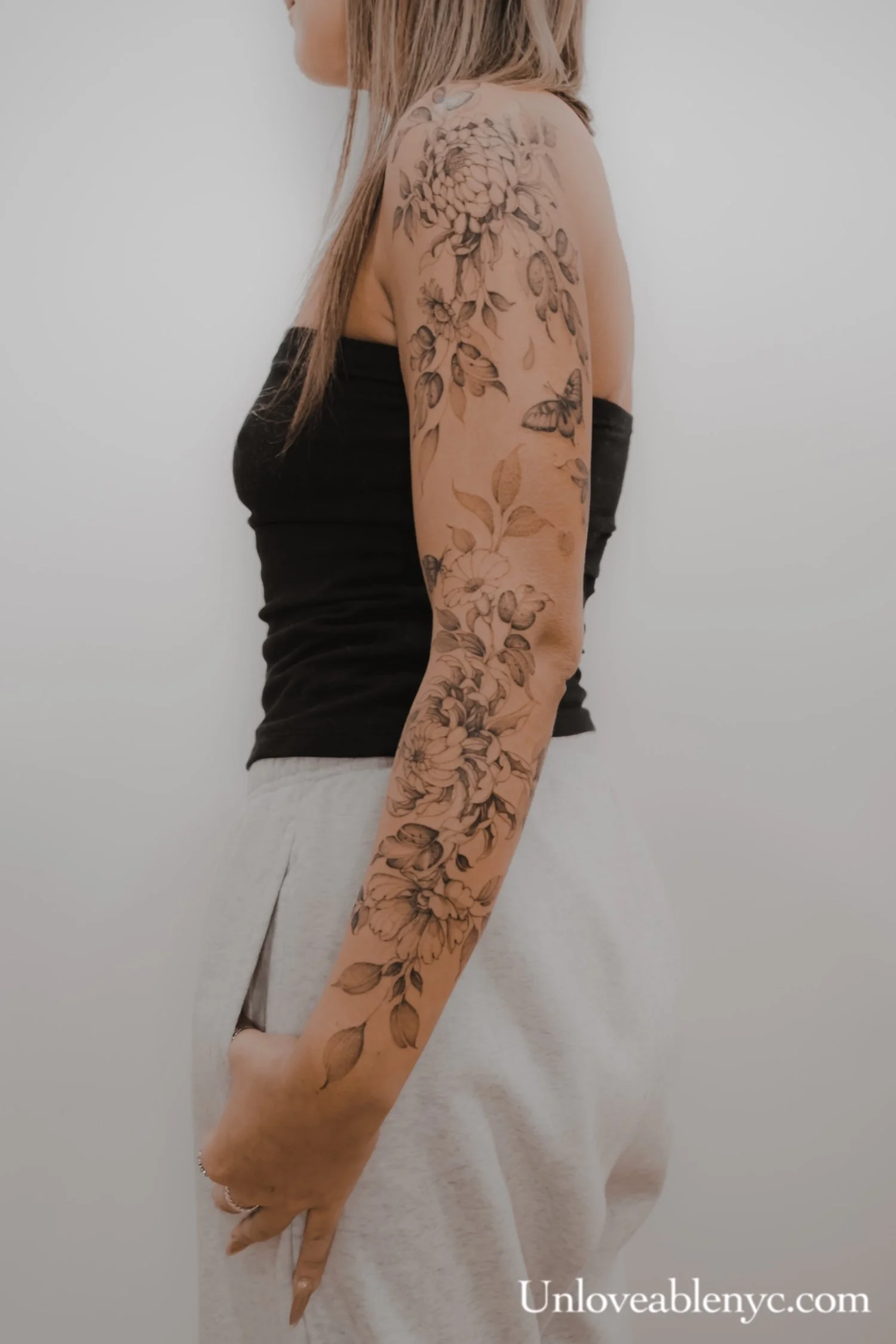 Fine line tattoo artist Brooklyn NY, Black and grey floral flower tattoos, Elegant floral tattoos, Soft detailed tattoos, Delicate floral tattoos NYC, Delicate Minimalist floral tattoos, Fine line botanical tattoos, Custom fine line floral tattoos, B