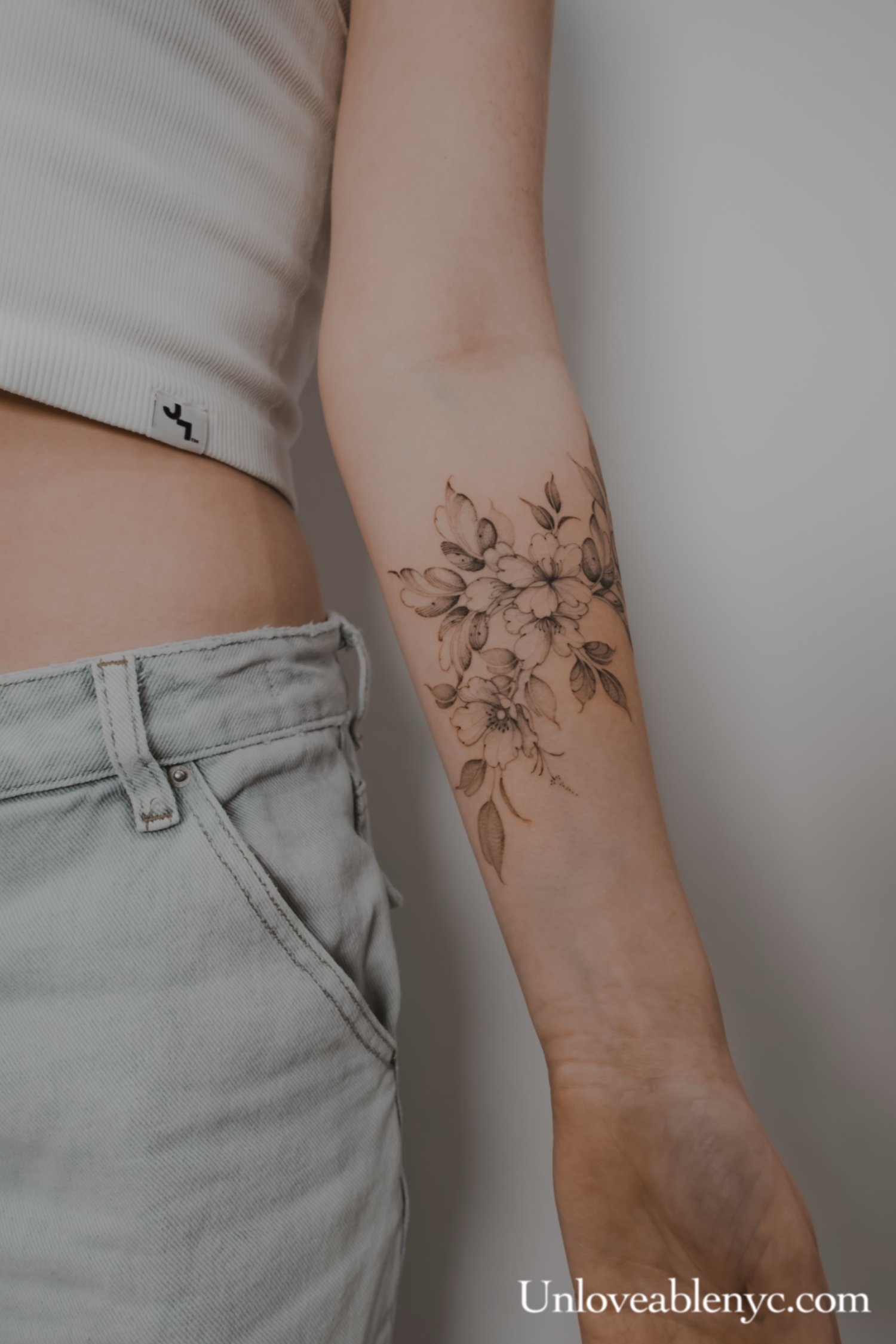 Fine line tattoo artist Brooklyn NY, Black and grey floral flower tattoos, Elegant floral tattoos, Soft detailed tattoos, Delicate floral tattoos NYC, Delicate Minimalist floral tattoos, Fine line botanical tattoos, Custom fine line floral tattoos, B