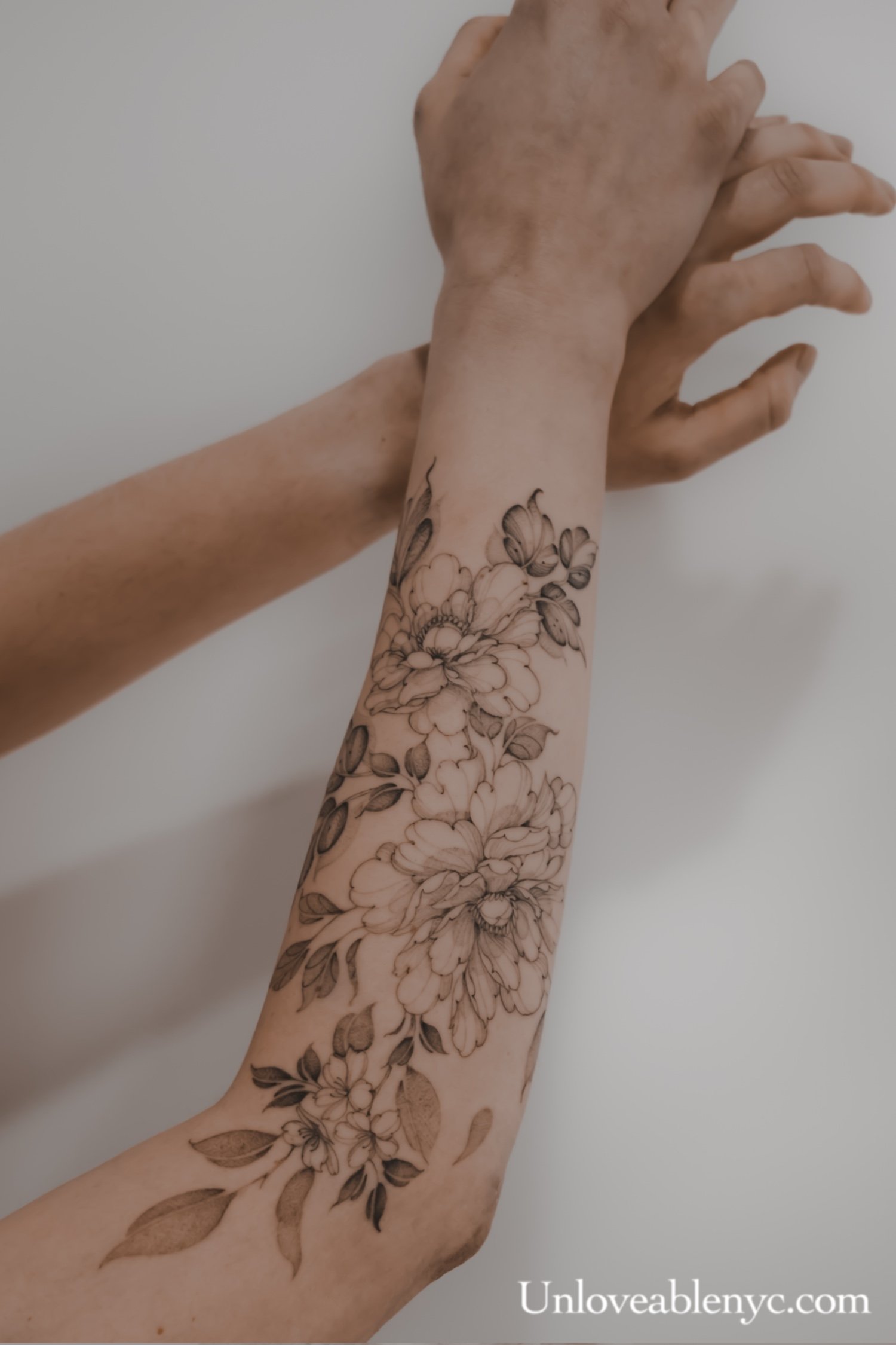 Fine line tattoo artist Brooklyn NY, Black and grey floral flower tattoos, Elegant floral tattoos, Soft detailed tattoos, Delicate floral tattoos NYC, Delicate Minimalist floral tattoos, Fine line botanical tattoos, Custom fine line floral tattoos, B
