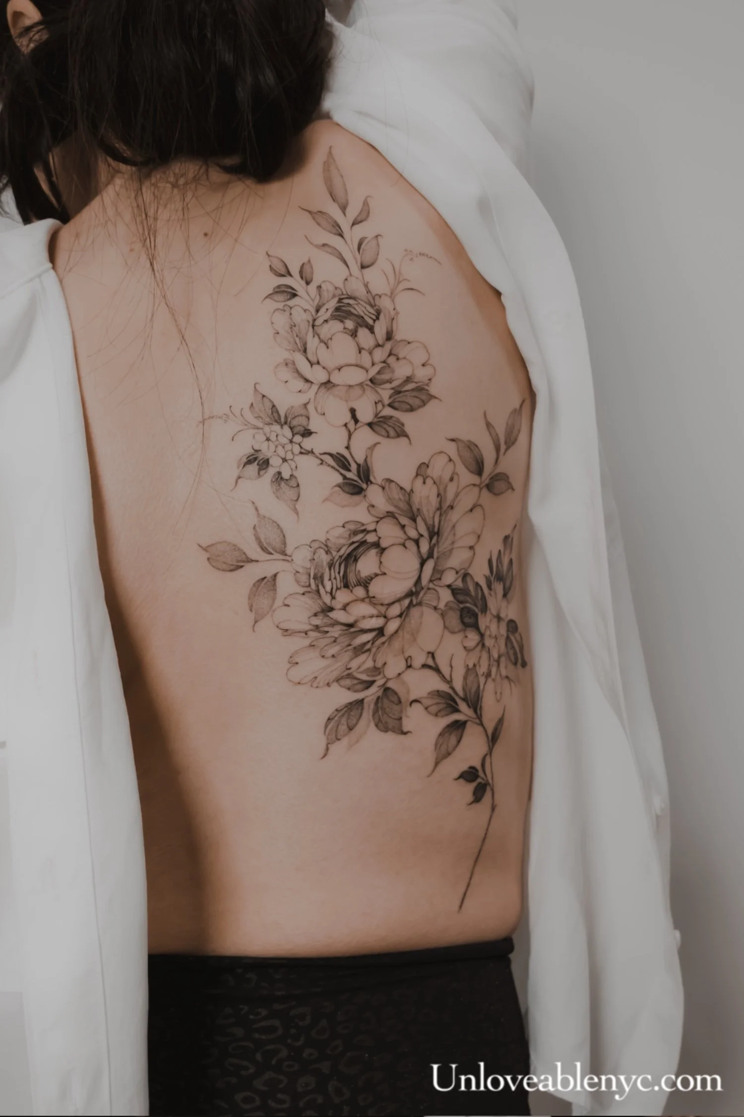 Fine line tattoo artist Brooklyn NY, Black and grey floral flower tattoos, Elegant floral tattoos, Soft detailed tattoos, Delicate floral tattoos NYC, Delicate Minimalist floral tattoos, Fine line botanical tattoos, Custom fine line floral tattoos, B