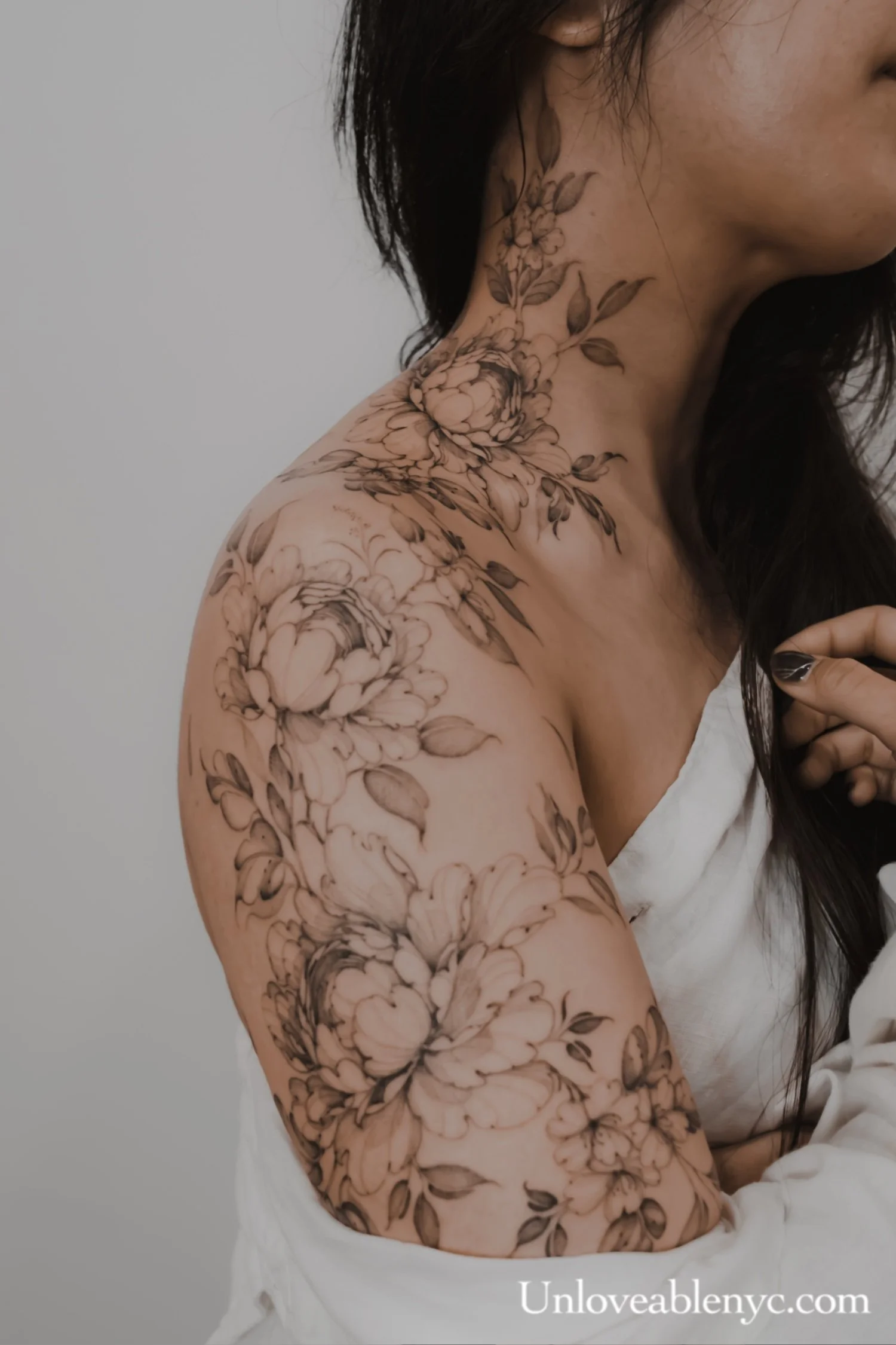 Fine line tattoo artist Brooklyn NY, Black and grey floral flower tattoos, Elegant floral tattoos, Soft detailed tattoos, Delicate floral tattoos NYC, Delicate Minimalist floral tattoos, Fine line botanical tattoos, Custom fine line floral tattoos, B