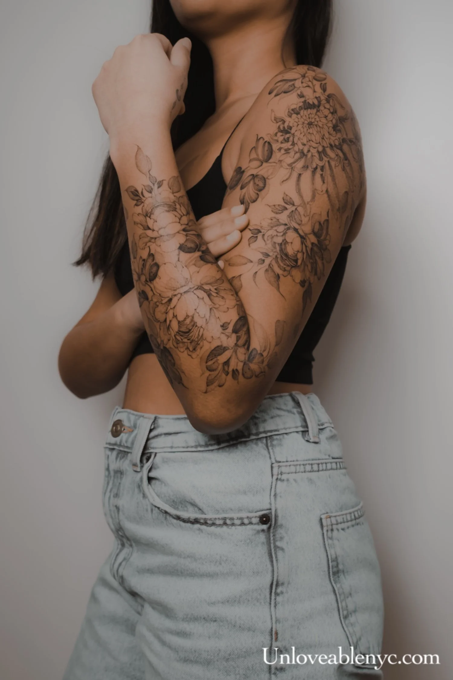 Fine line tattoo artist Brooklyn NY, Black and grey floral flower tattoos, Elegant floral tattoos, Soft detailed tattoos, Delicate floral tattoos NYC, Delicate Minimalist floral tattoos, Fine line botanical tattoos, Custom fine line floral tattoos, B