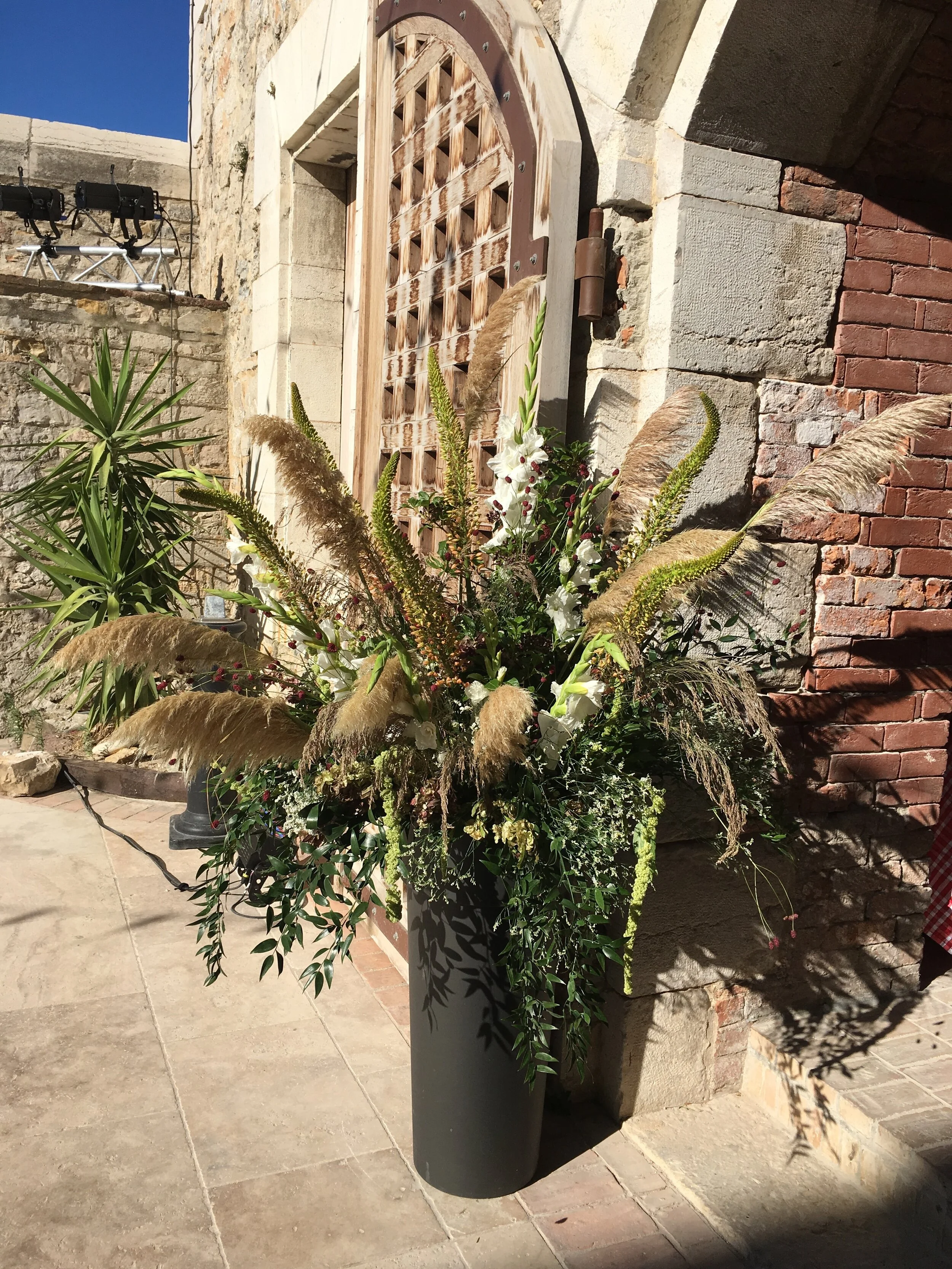  Explosion florale au Fort de l’Eguillette à Toulon pour Hélène et Régis 