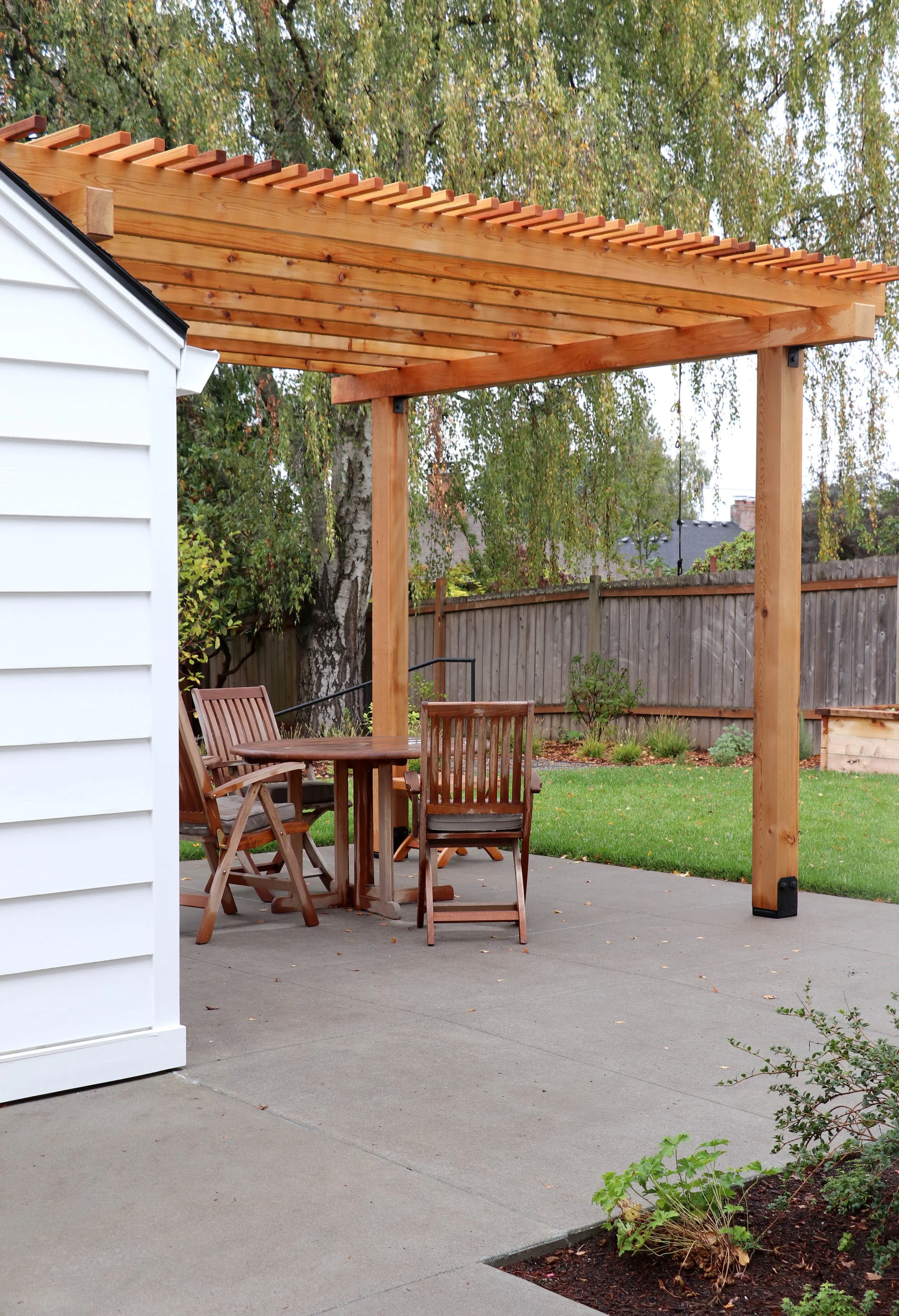 patio with pergola 2.JPG