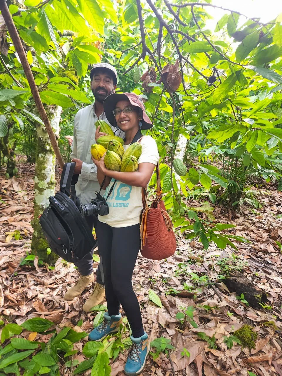 Join us and @dcchocolatesociety for a bean-to-bar tasting on March 19. 🍫Together with @endecacao_chocolate, we will explore the origin of the cacao bean, the difference between mainstream chocolate and bean-to-bar, and sample a variety of bars. Tap 