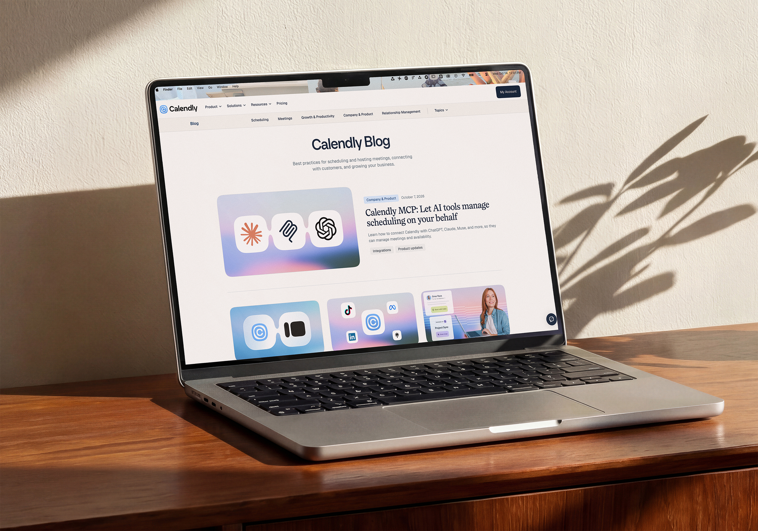 MacBook 02ML Mockup@0.5x.png