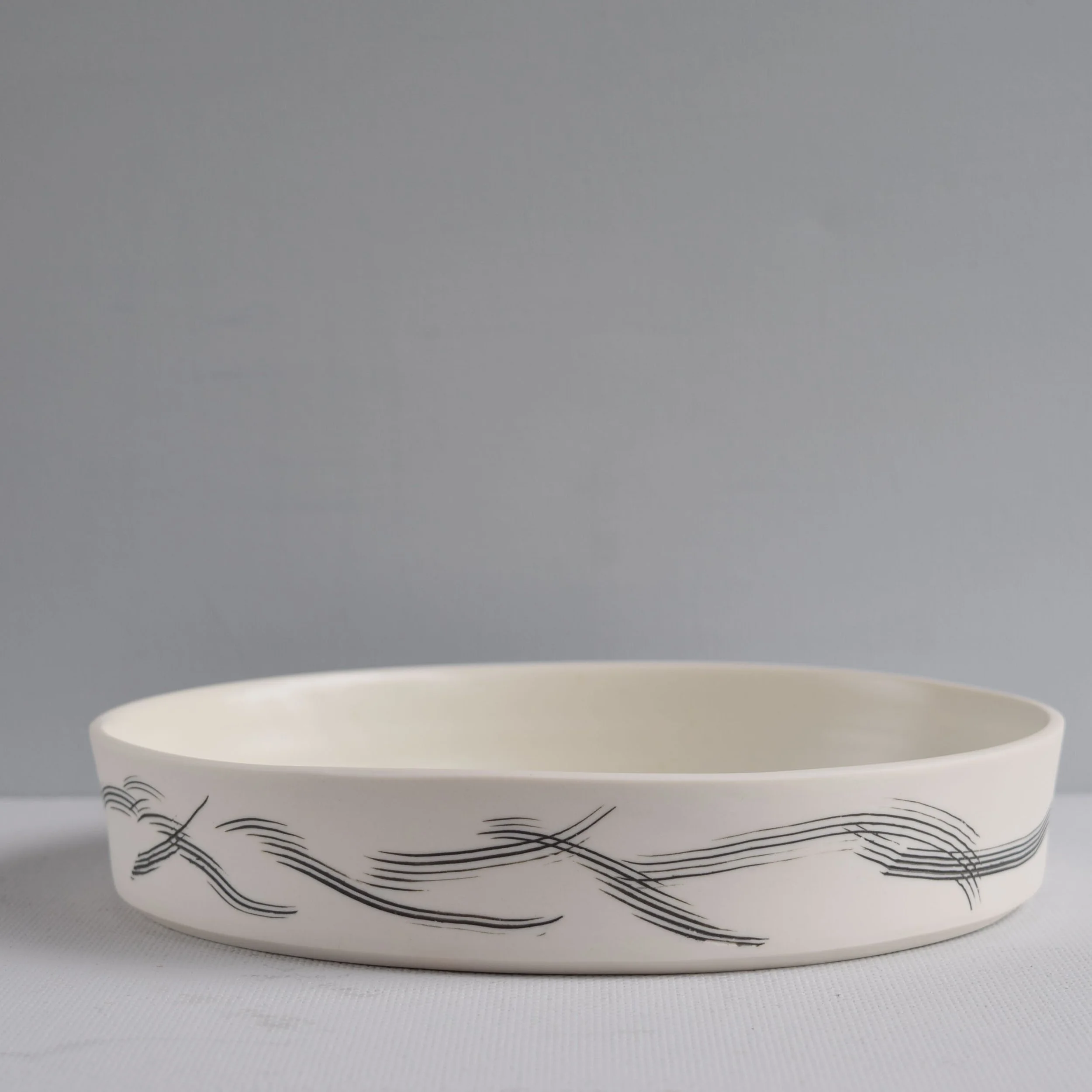 porcelain 'wild wave' serving dish