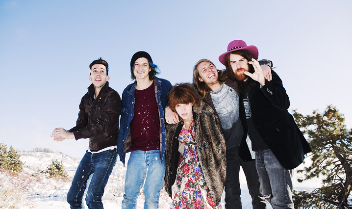 
GROUPLOVE  