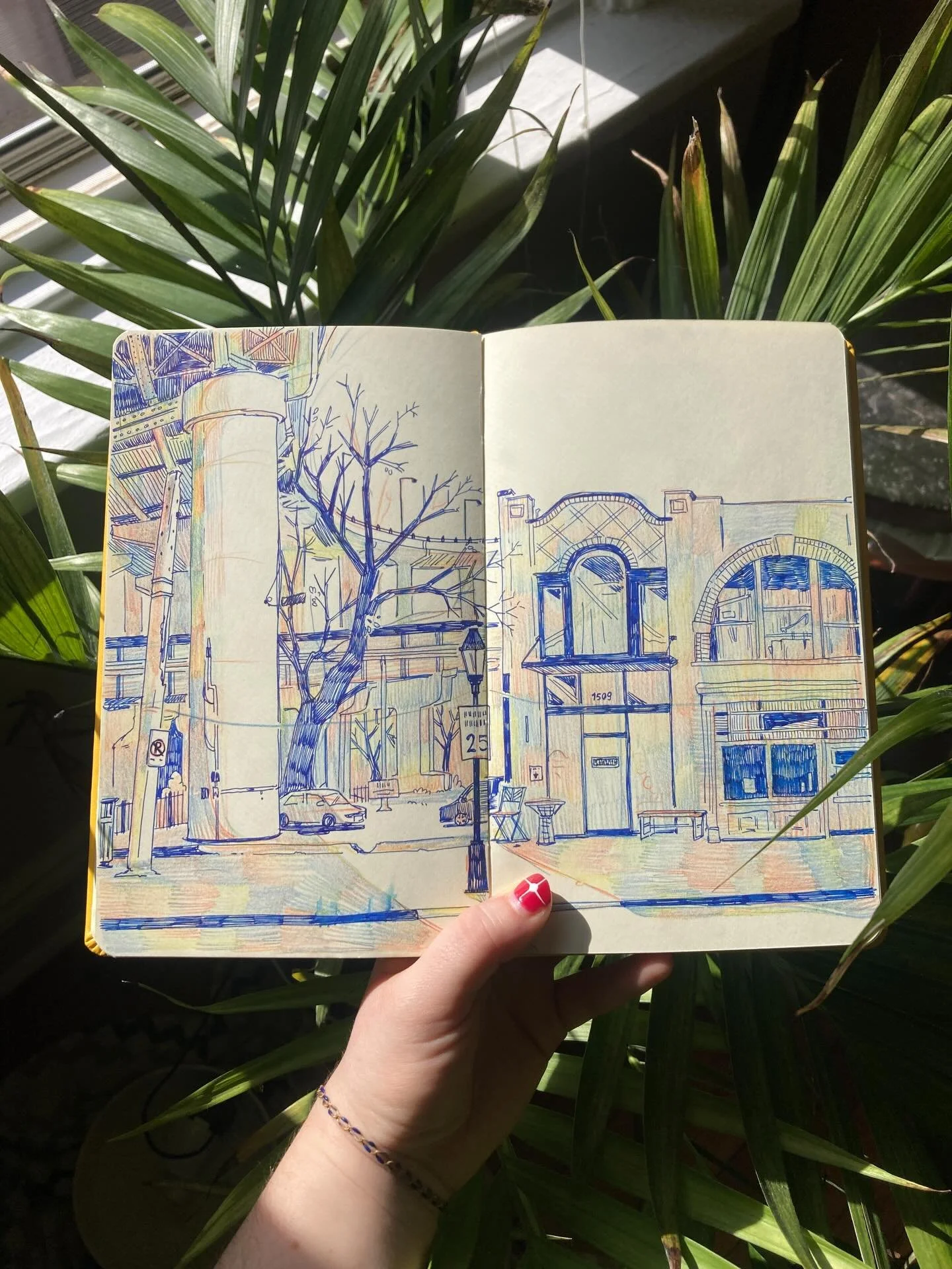 March pics😌
I only have like 20 pages left in my first sketchbook of the year !!

#art #sketchbook #illustration #drawing