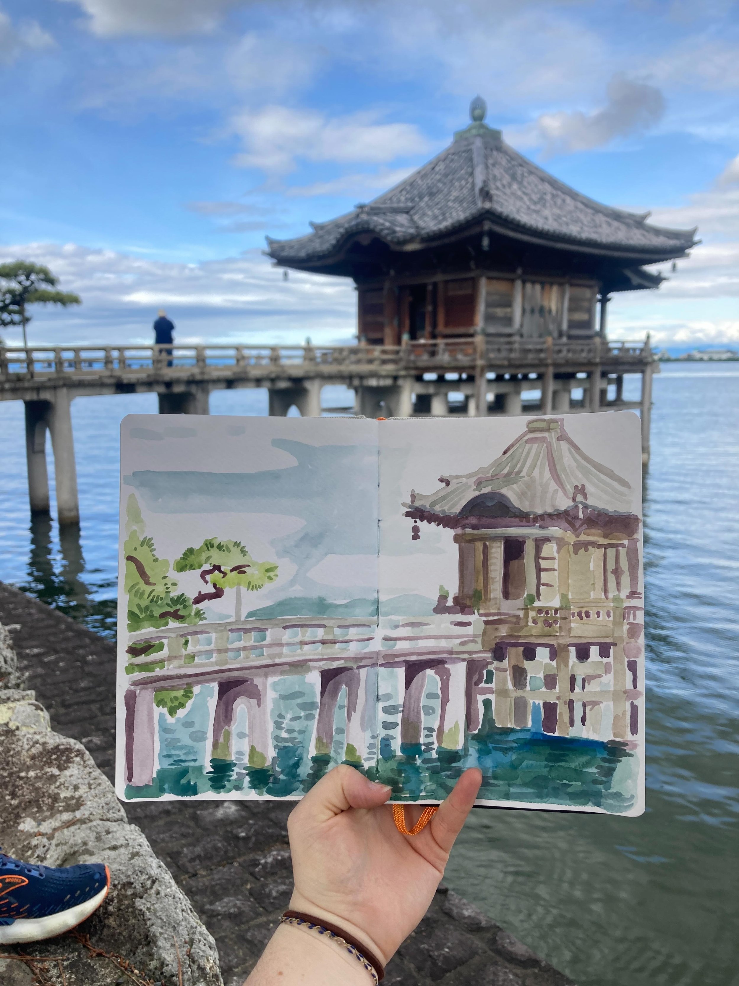 Japan sketchbook pt 2 (we&rsquo;ve been home for a couple days now, I&rsquo;m just bad at posting 🙂&zwj;↕️)
What an amazing adventure!! So many beautiful sights, and unforgettable time spent with family and new friends🩷🩷

#sketchbook #illustration
