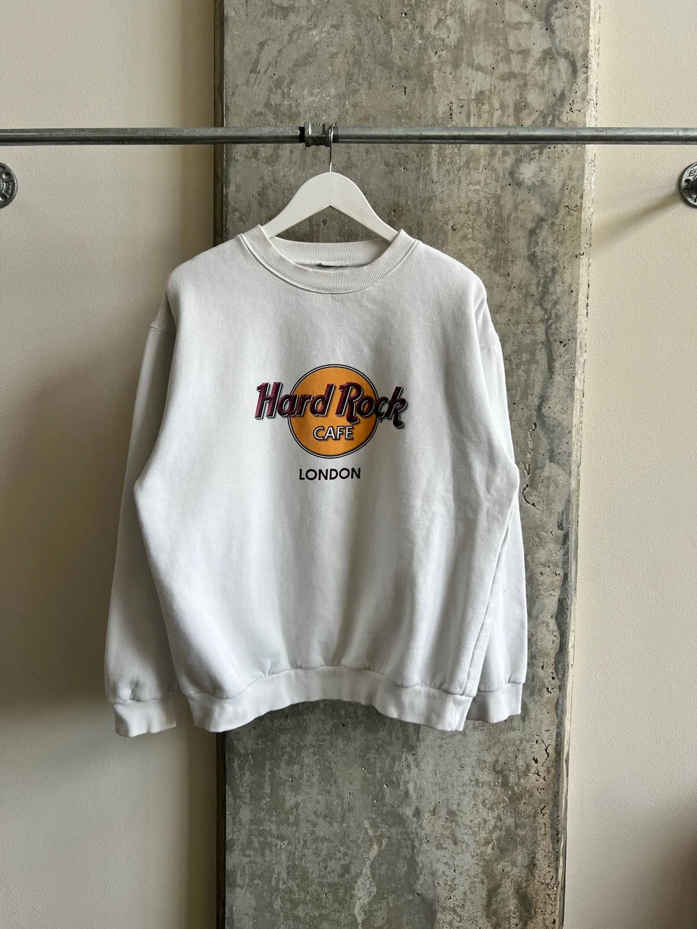 Hard Rock Cafe London Vintage Crewneck - 1990s - L — Thrift Row