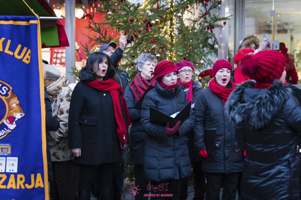 2019_12_1_Barbara_zbor_rotary_2.jpg