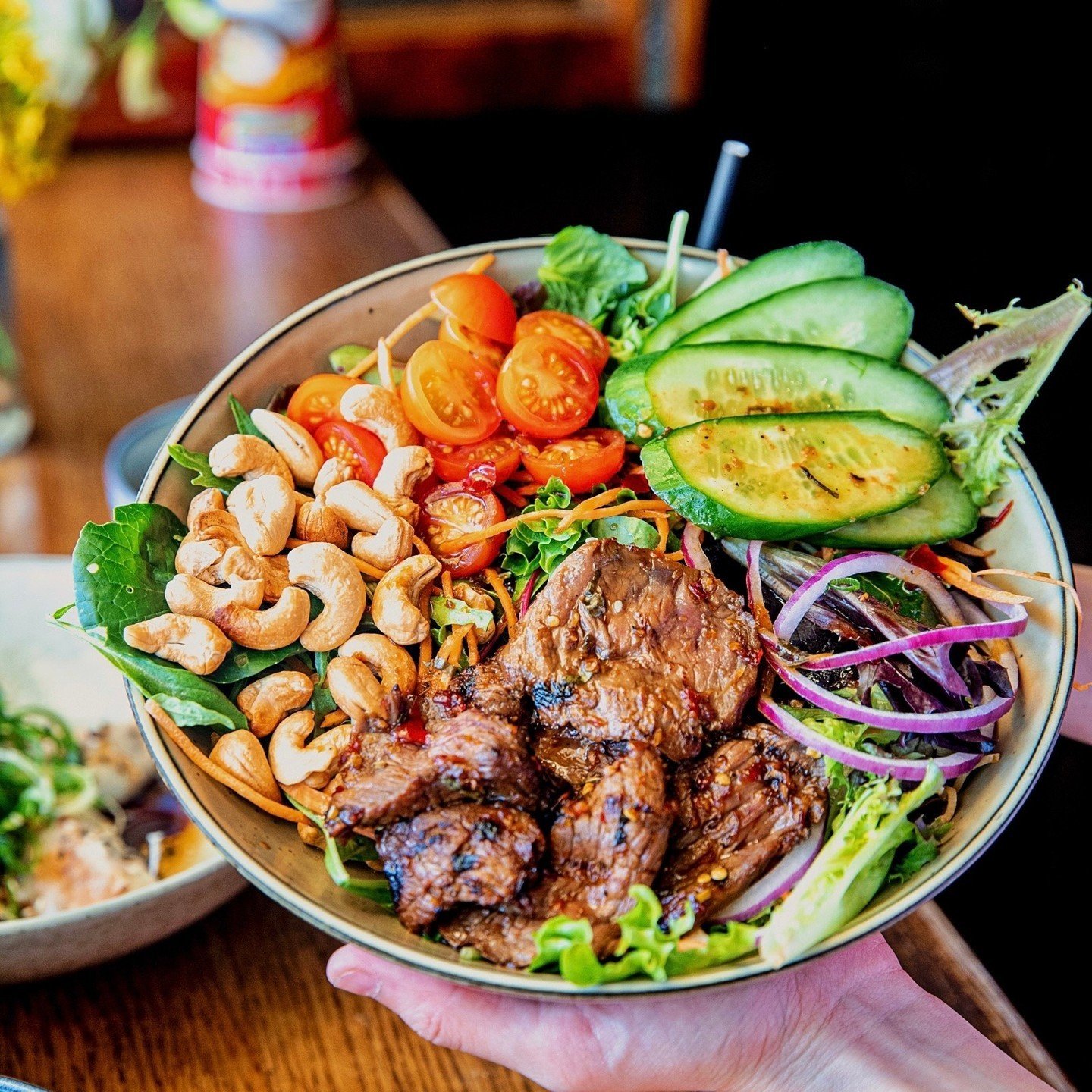 Energize your Monday with a salad that packs a punch &ndash; our Grilled Thai Beef Salad is here to refresh and revitalize! ⚡🥗