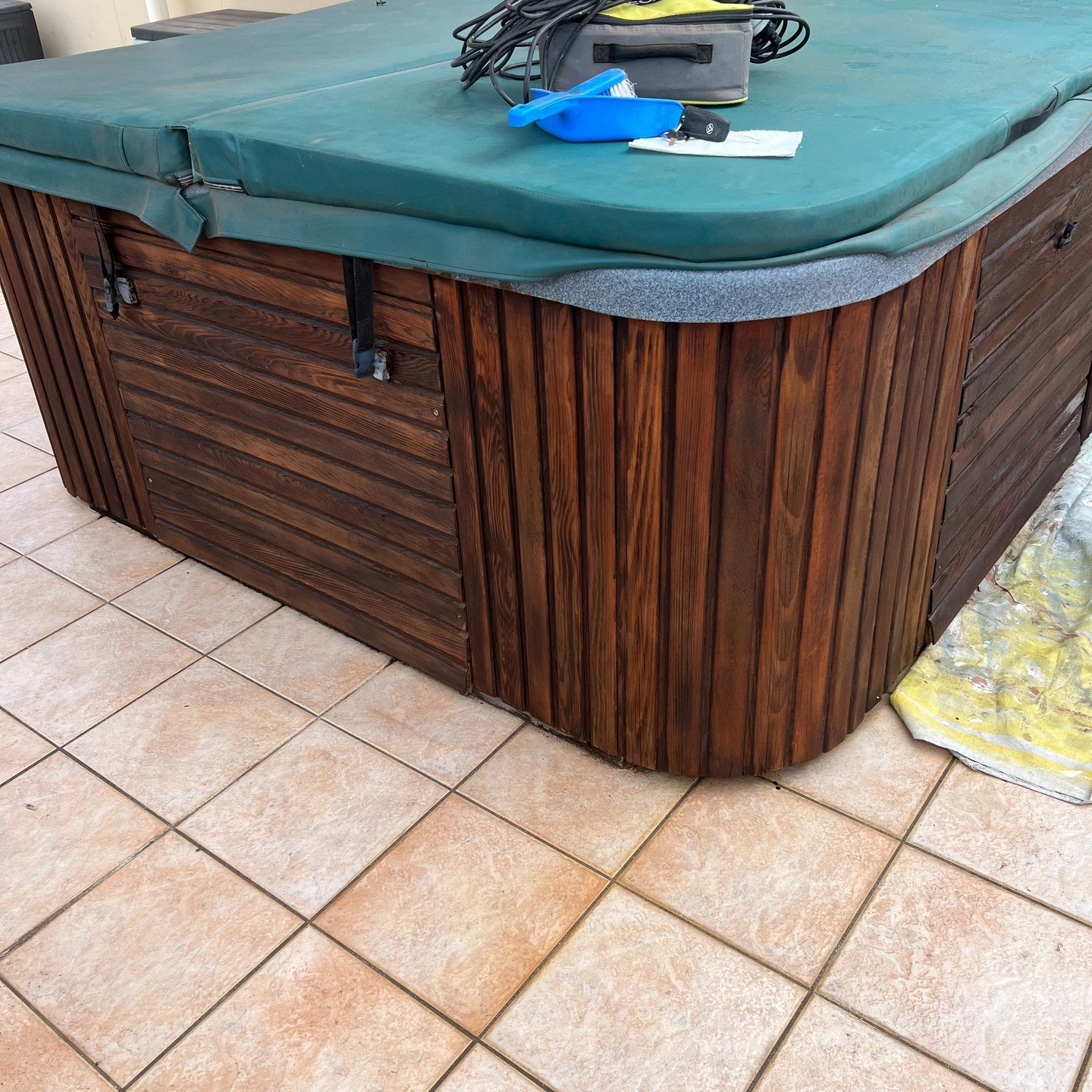 Spa Bath Repair.
BEFORE
#spabathrepairs #goldcoasthandyman #handymangoldcoast