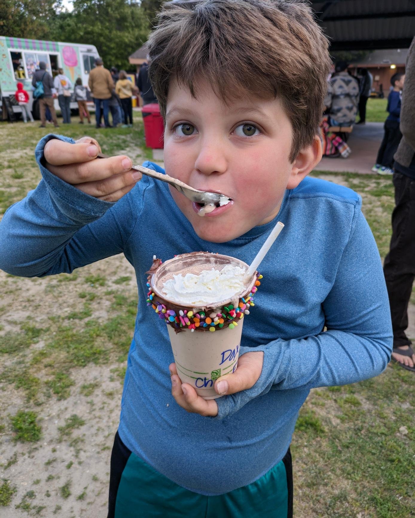 Super fun first Food Truck Friday of the season!! Everything was amazing @s.c._eatery @thepesceveggie @gabrieltaquizas @crackedcookiessc @epocheats @mattiapizza04 @brendasfacepainting @kukisbowl @auntlali @svef.scottsvalley @identityproblem and of co