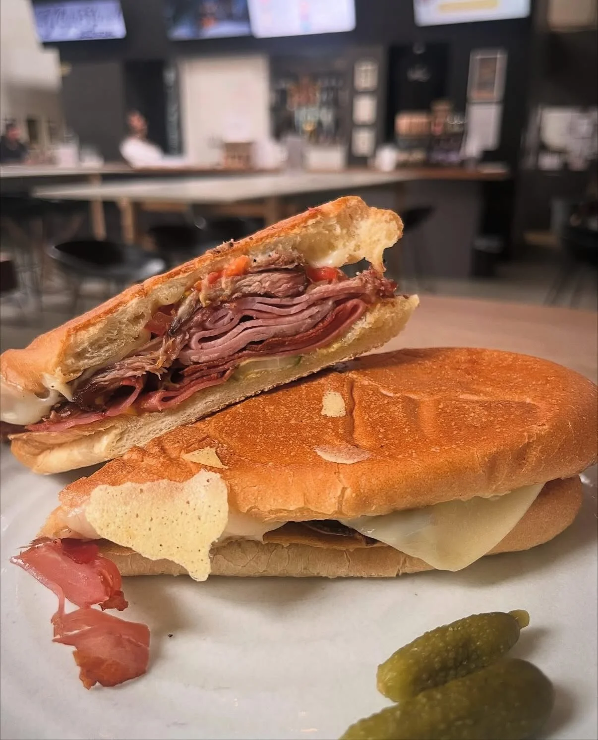 EVERY &rsquo;WICH WAY BUT LOOSE

A little love on #nationalsandwichday for this guest favourite on the daily menu from the team @rosiesbbqsmokehouse :

𝗧𝗛𝗘 𝗖𝗨𝗕𝗔𝗡𝗢
𝚁𝚘𝚜𝚒𝚎&rsquo;𝚜 𝚙𝚞𝚕𝚕𝚎𝚍 𝚙𝚘𝚛𝚔, 𝚌𝚘𝚞𝚗𝚝𝚛𝚢 𝚑𝚊𝚖, 𝚜𝚖𝚘𝚔𝚎𝚍