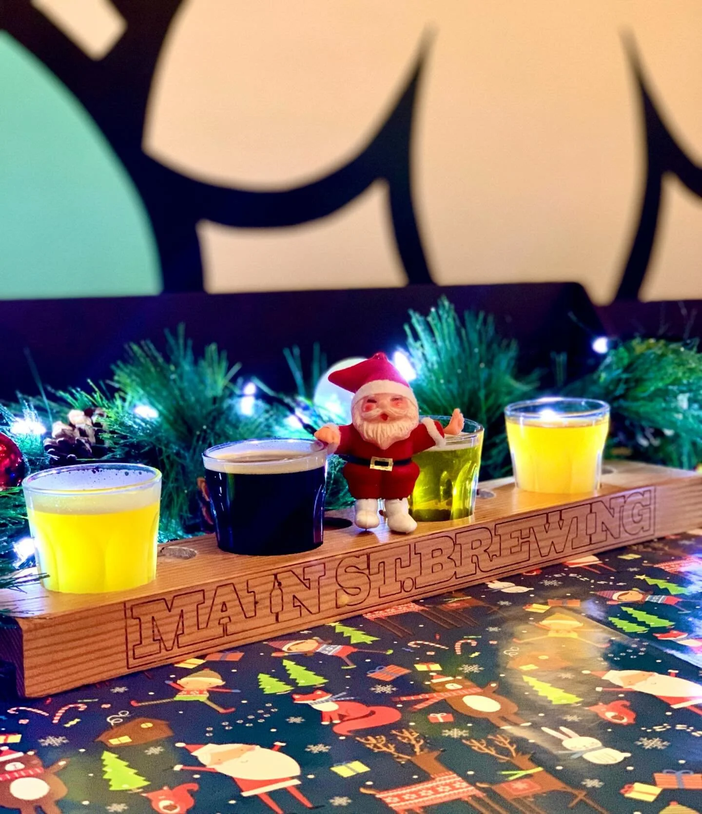 SANTA TAKES FLIGHT

A free flight of flagship beer?

Just ONE of the perks of taking part in our SIXTH ANNUAL MIRACLE ON MAIN STREET Toy Drive to support the @dewcvancouver on now until this Saturday, Dec. 13!

Until then, bring in new, unwrapped toy
