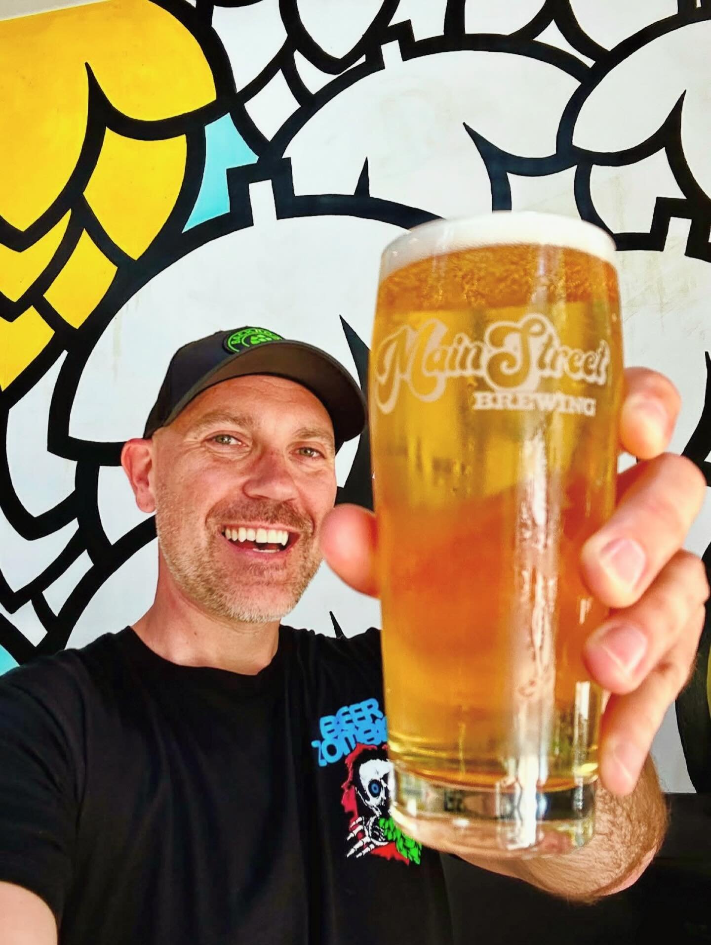 COME ON GET HOPPY

Be like our pal @hophappyblog &mdash; always smilin&rsquo;, always smellin&rsquo; the roses, always making the best of a visit to his favourite local brewery.

BUT HOW YOU ASK?

Main St.&rsquo;s Daily Hoppy Hour is on tap from 2-6 