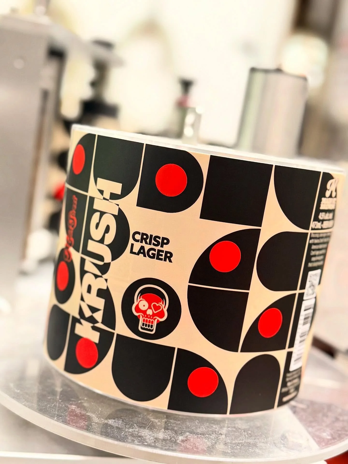 LINE &lsquo;EM UP

A fresh batch of one of our favourite flagship brews coming off the line to help you live your best lager life.

It&rsquo;s no big secret. This crisp, clean lager is brewed with Pacific Crest American Noble hops from @yakimachief a