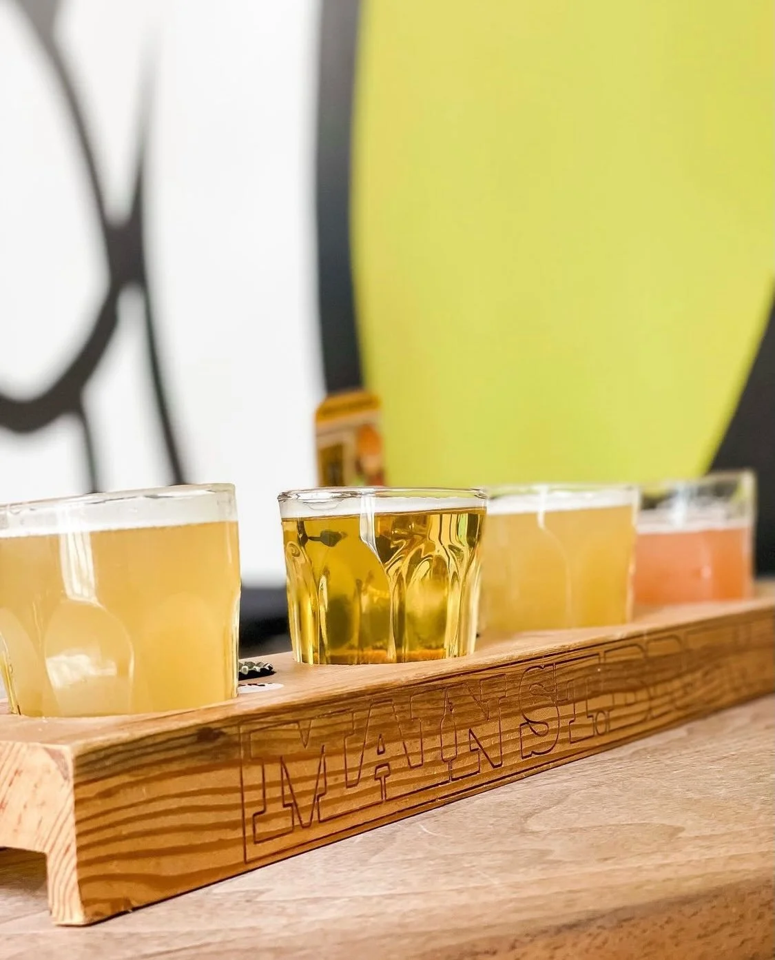 HOP A FLIGHT

Welcome to the LONNNNNNNNNNNNNNNNNNNNG WEEEEEEKENNNNNNND!

We&rsquo;re open throughout with Hoppy Hours on tap from 2-6 PM Friday through Sunday and ALL-DAY, ALL-NIGHT on Victoria Day!

Swing by and sidle up. Plenty of flights to go aro