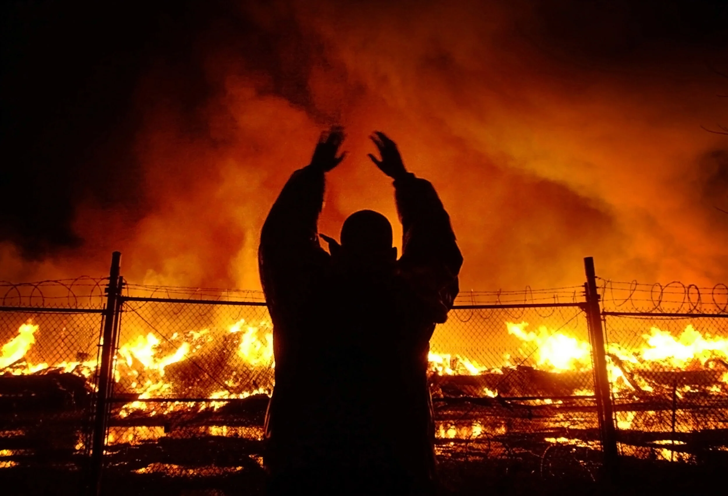  "I can feel the heat on my hands, " said Chris Jones as he watches firefighters battle an inferno that engulfed Gates Lumber on Bellevue in Memphis Saturday evening. 