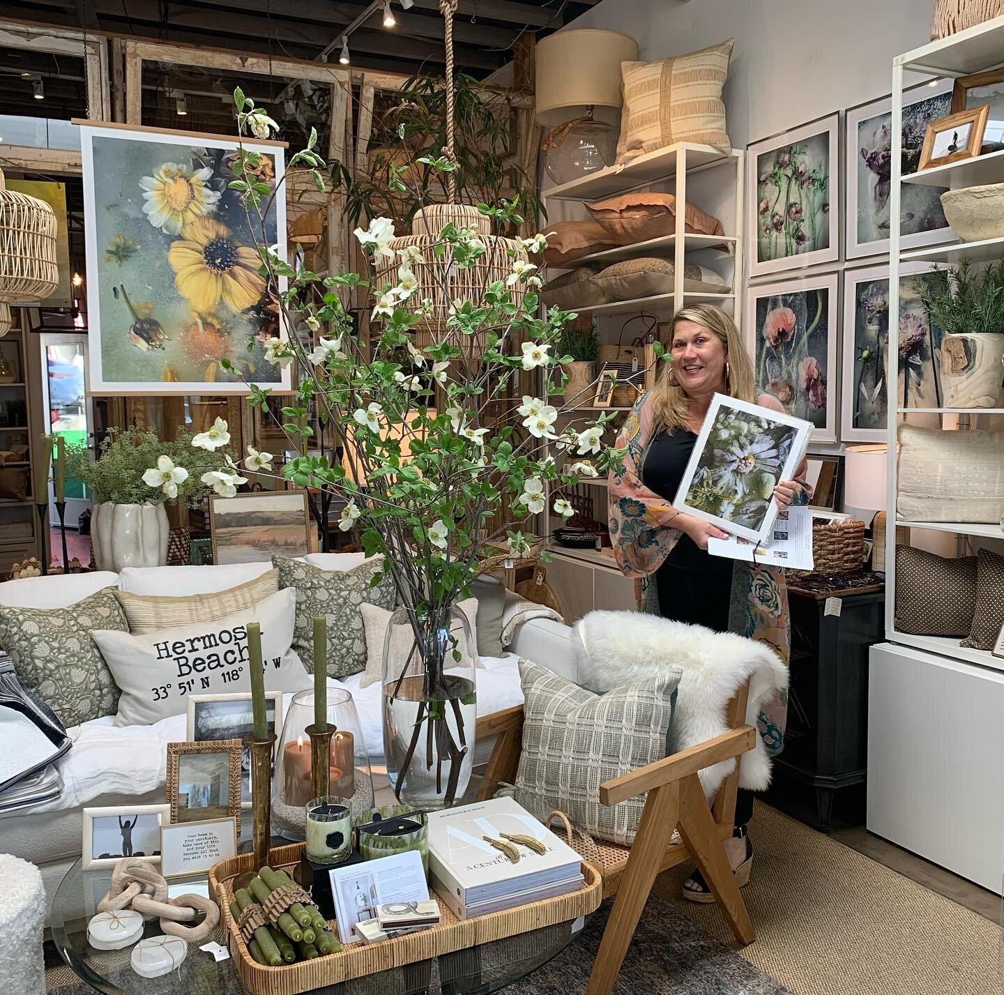 Excited that I was able to show some new and old work at the @oursouthbay party at @maisonluxehb this week. 

@quinnstagram123 asked for yellow artwork so I went down to the beach and gathered some wildflowers that are growing everywhere in our area 