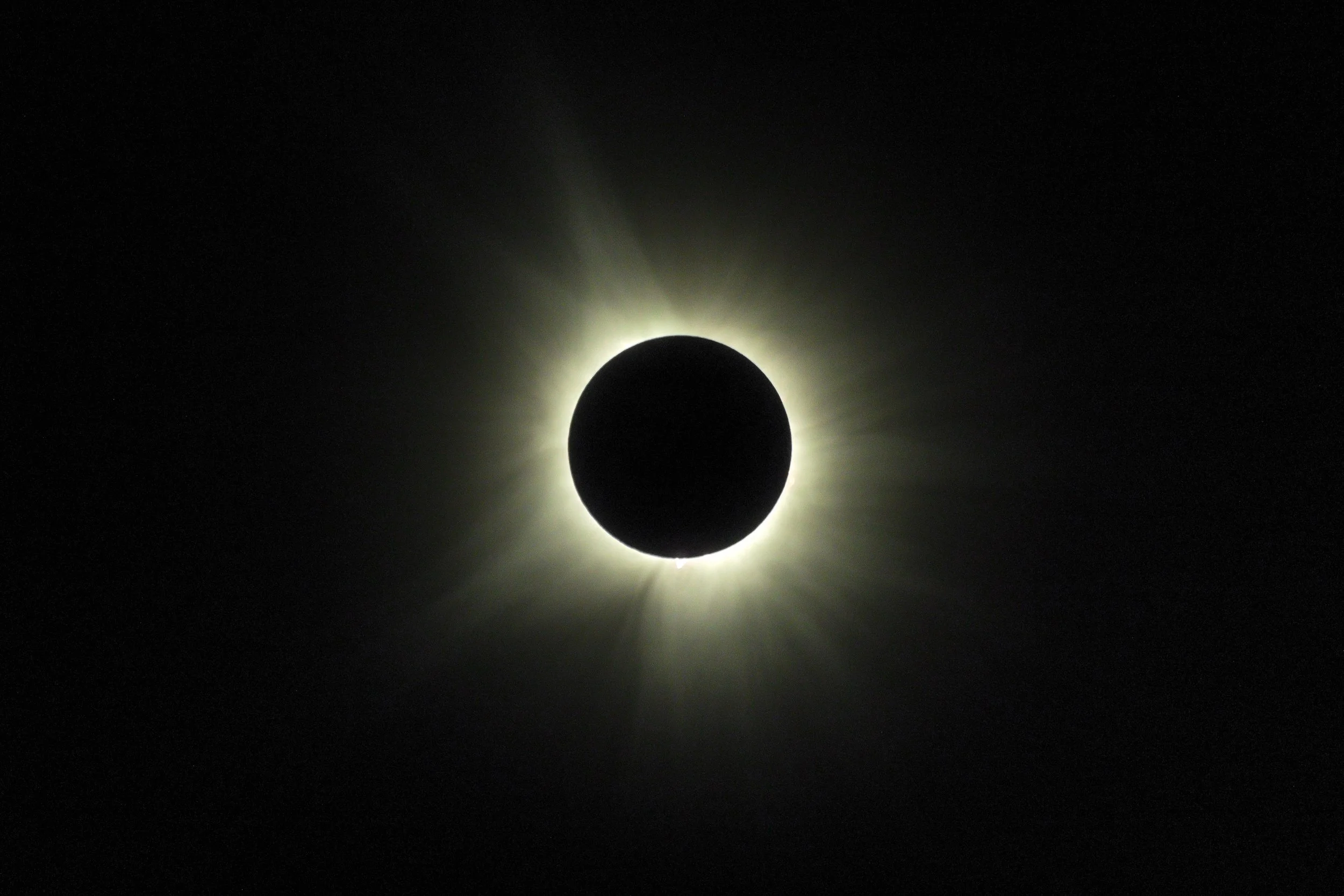 Solar Eclipse-1.jpg
