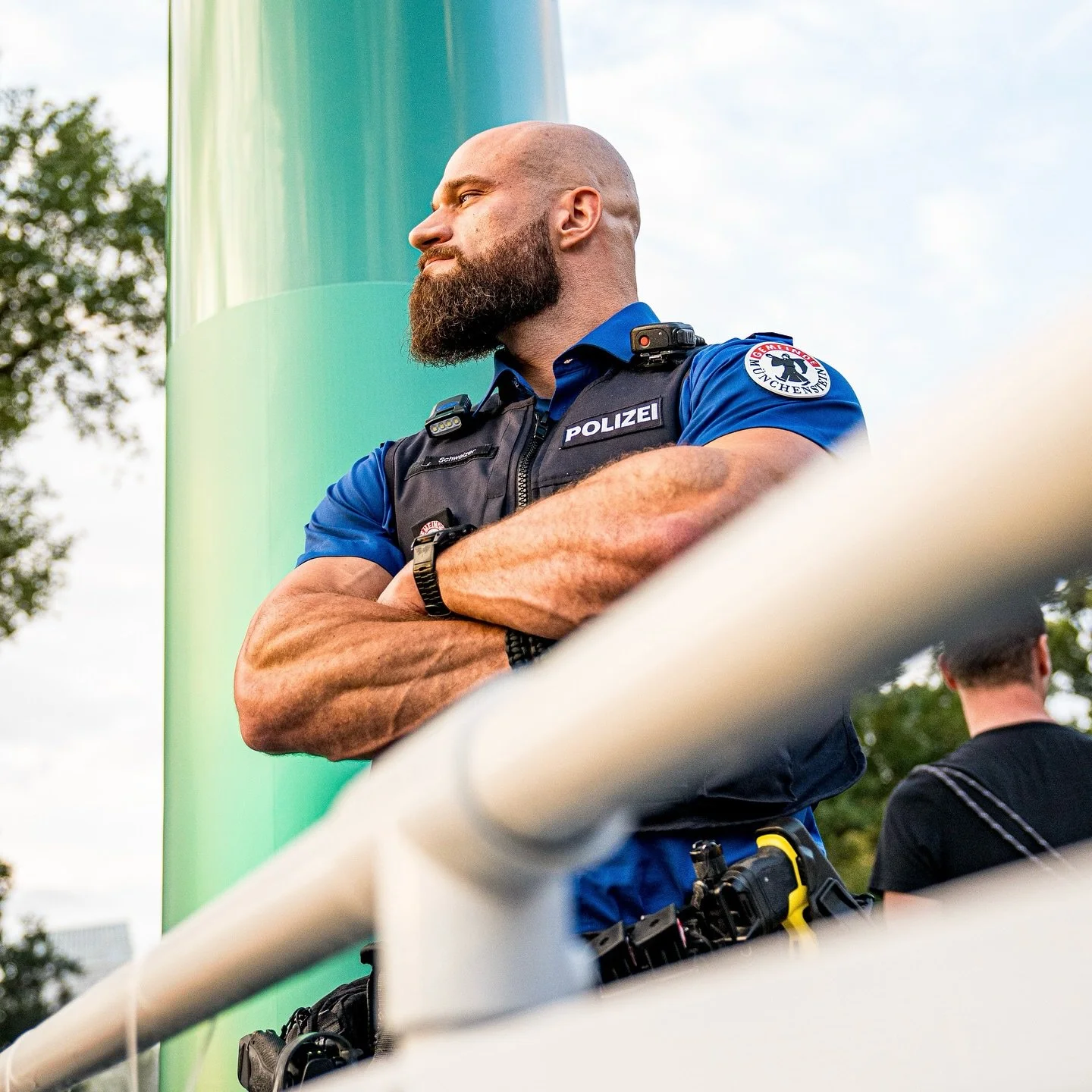 &gt;&gt;To protect and to serve&lt;&lt;
&bdquo;Enjoy the rest of the summer and always be vigilant.&ldquo;

📍Switzerland / @tensionfestival 
📷 @massimography 

#swisspolice #cops #blueline #wefightwhatyoufear #police #swiss #justice #lawenforcement