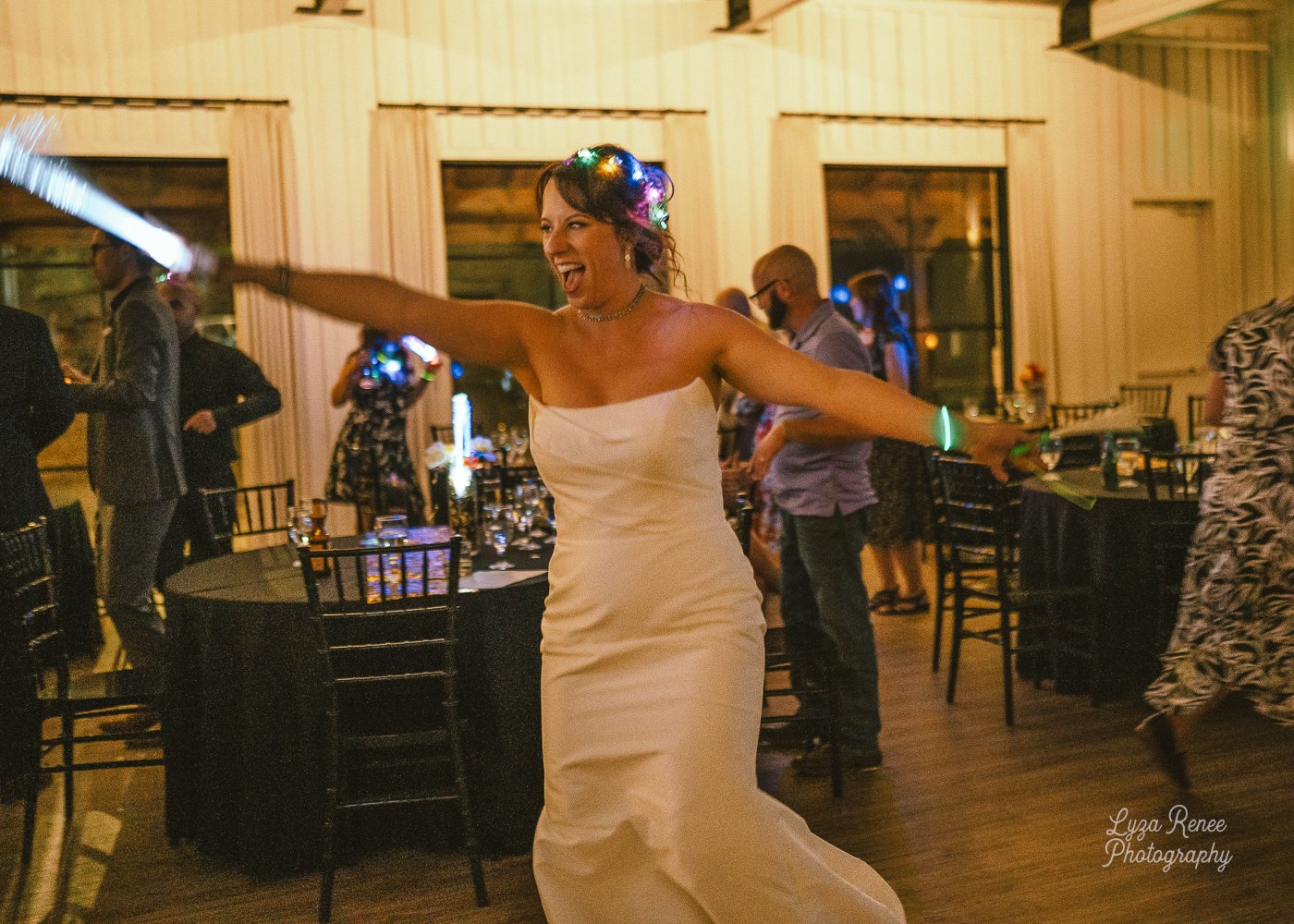 DSC09065-2Katie & Fraser.jpg