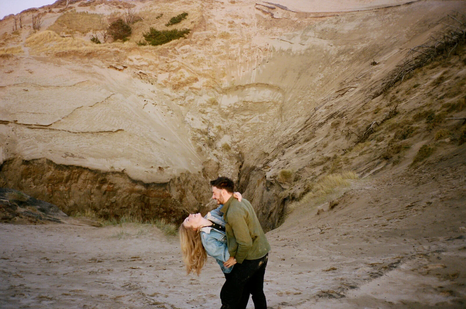 cape-kiwanda-engagement-photos-1009.JPG