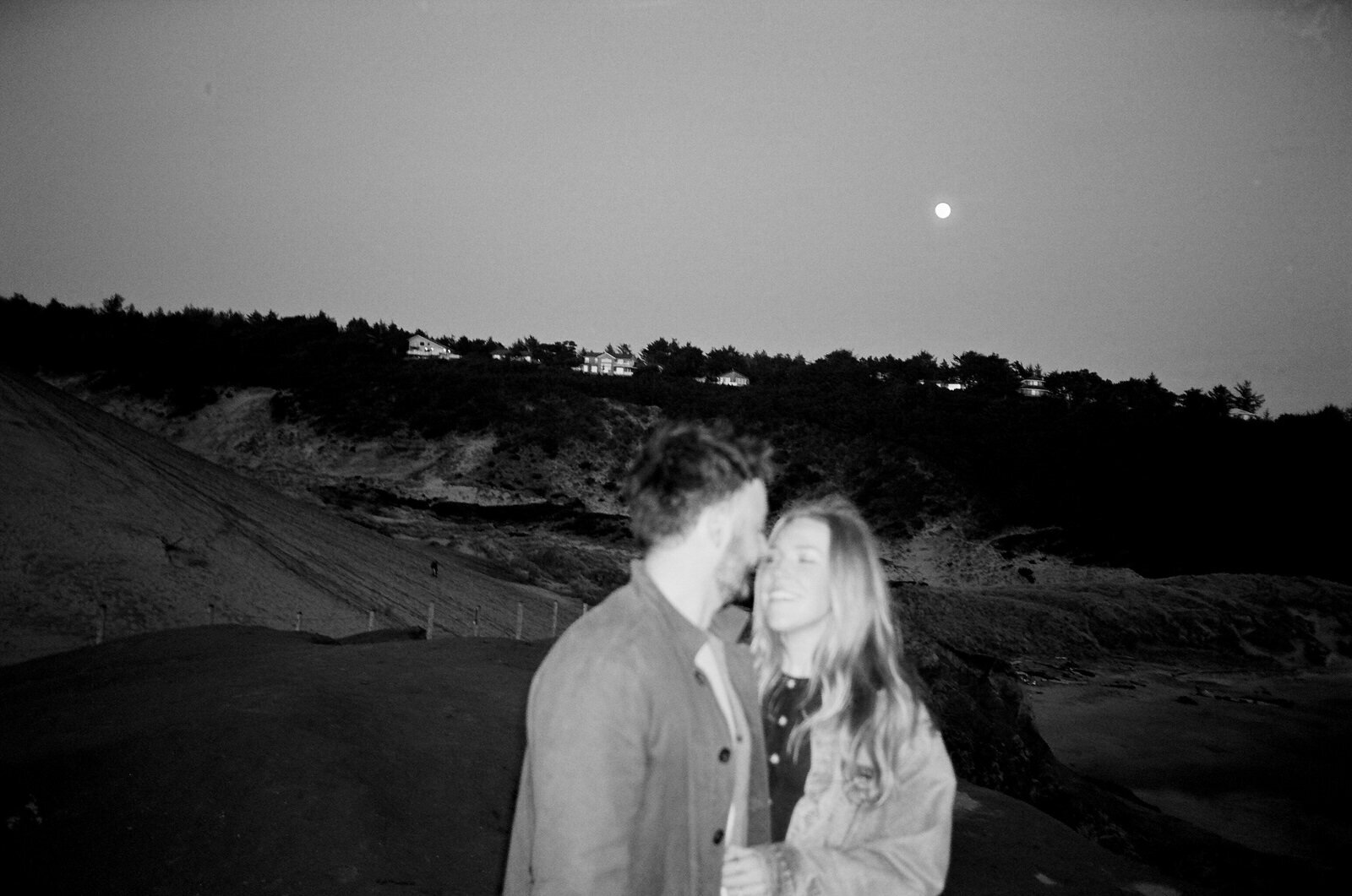 cape-kiwanda-engagement-photos-1048.JPG