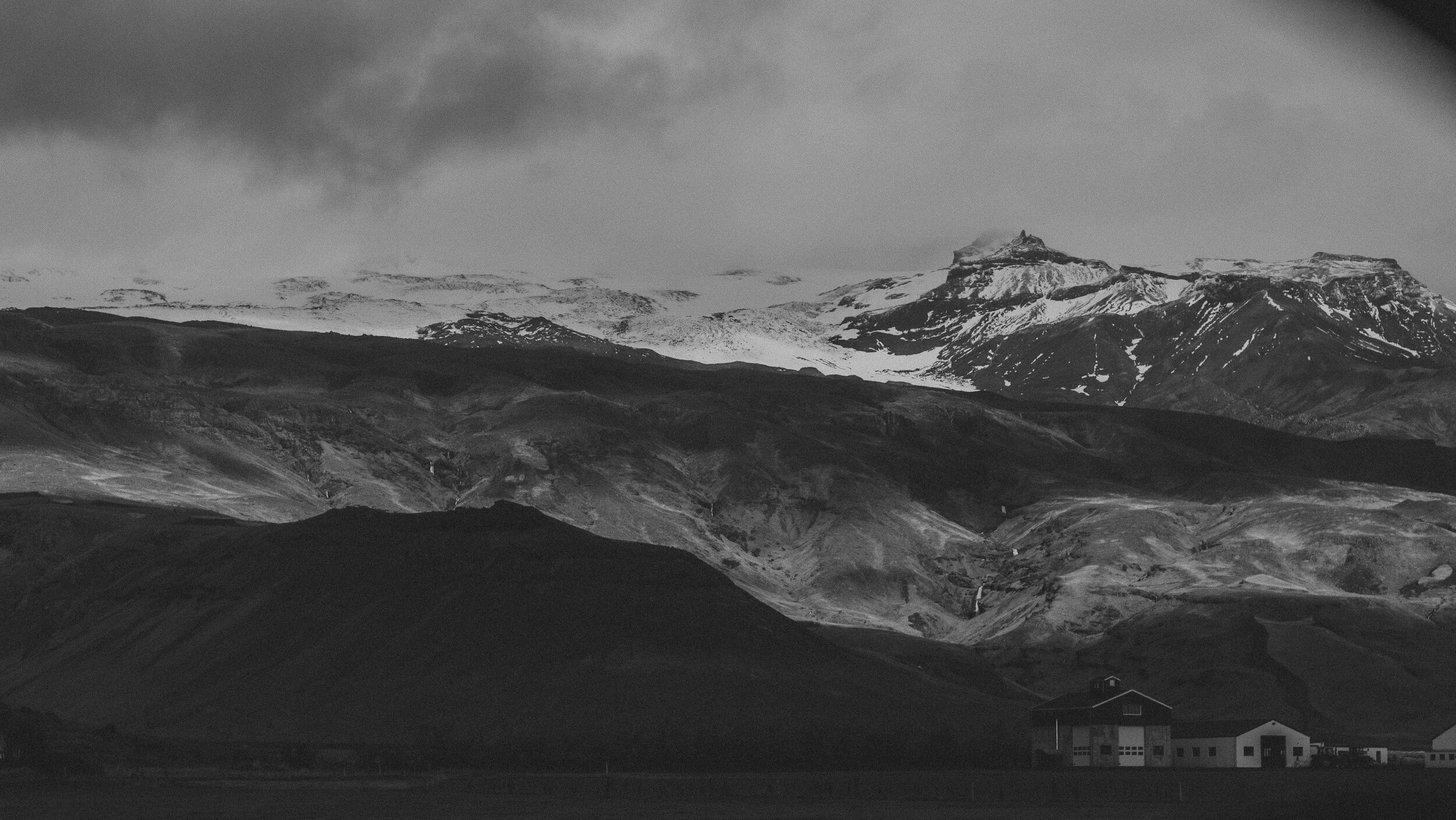 iceland wedding photographers