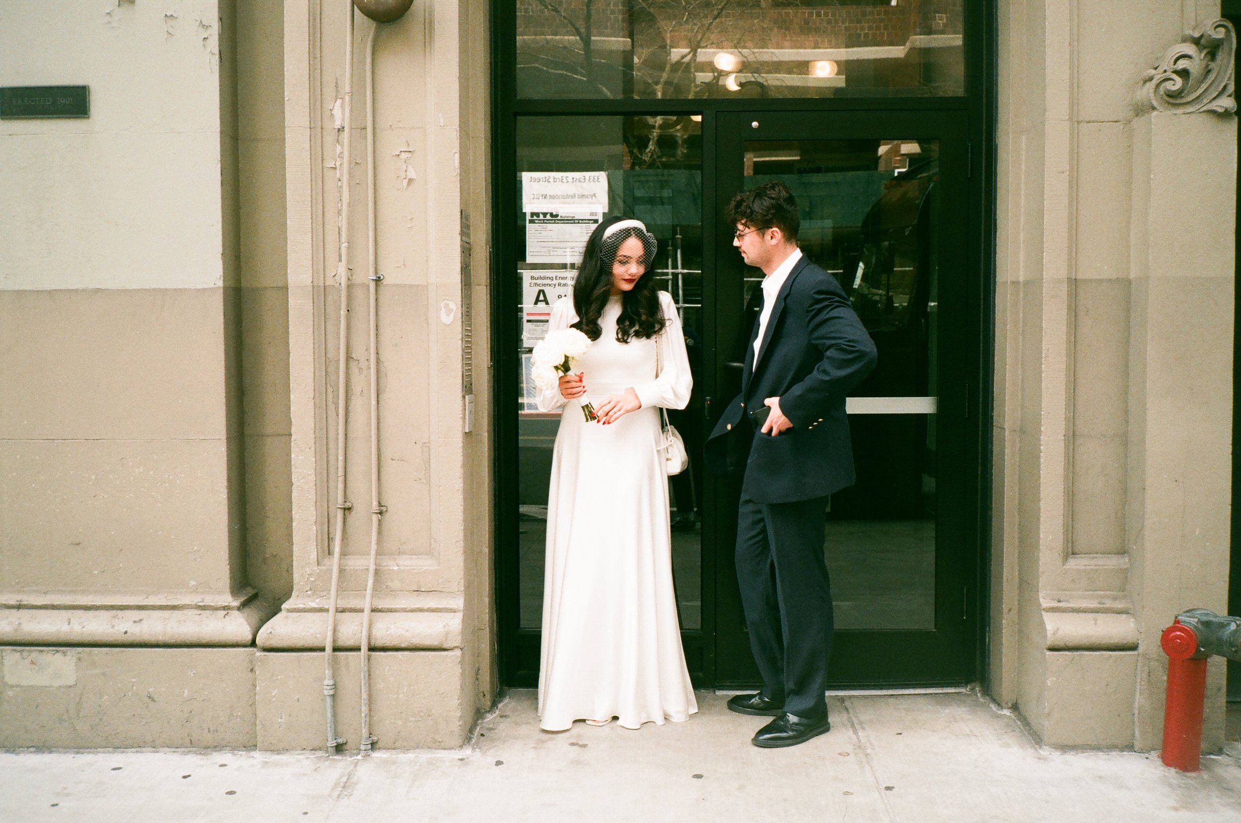 35mm-nyc-elopement-25343.JPG