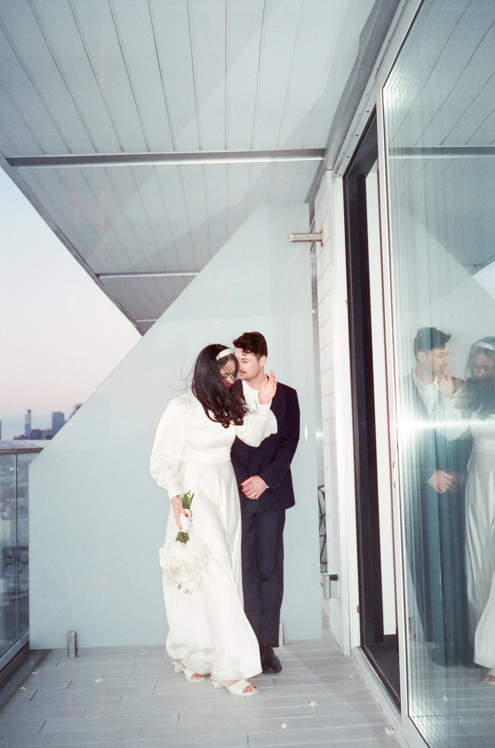 35mm-nyc-elopement-25274.JPG