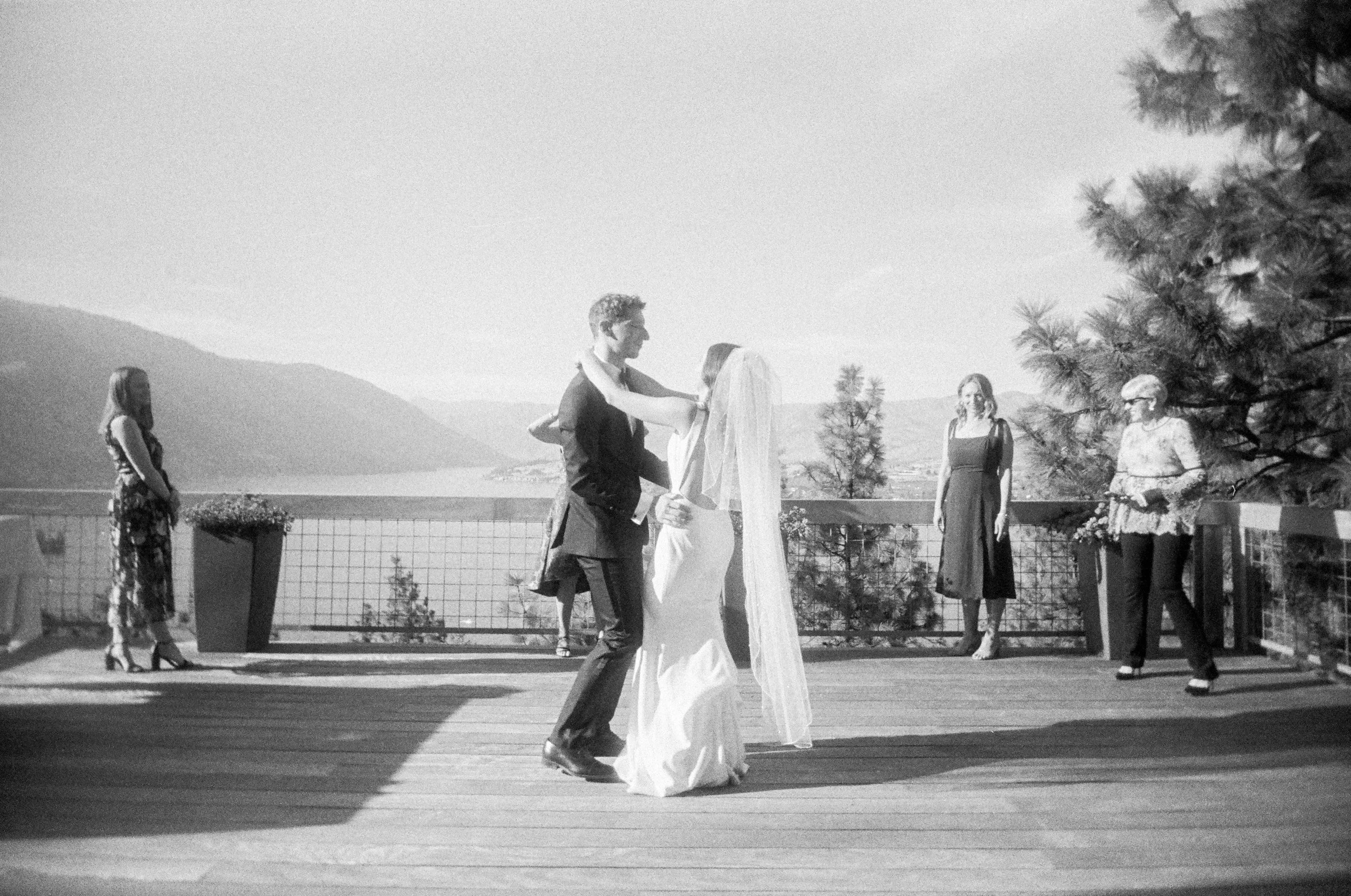 lakechelanwedding-mf-000060160034.jpg