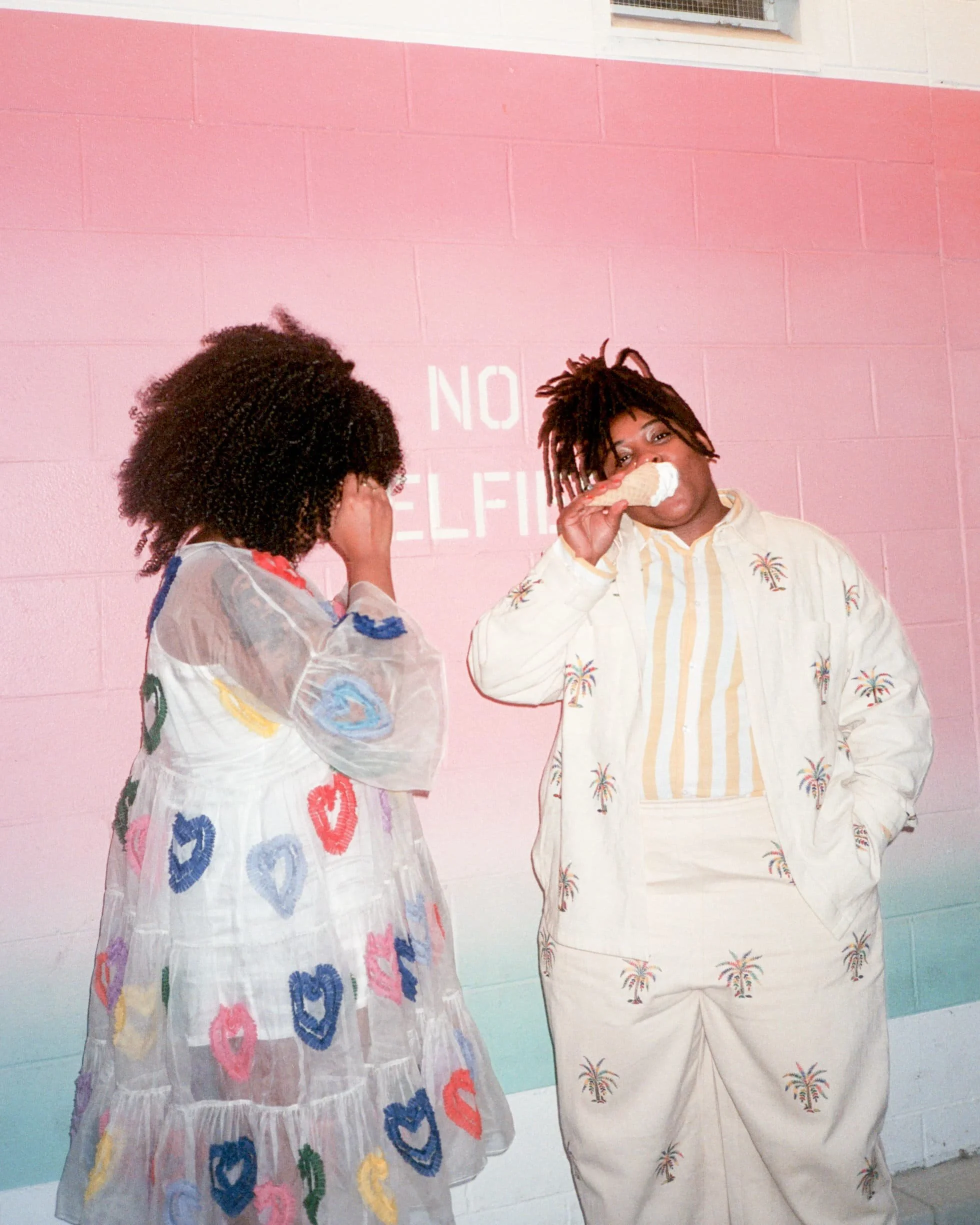 lesbian couple elope in nashville, 35mm film 