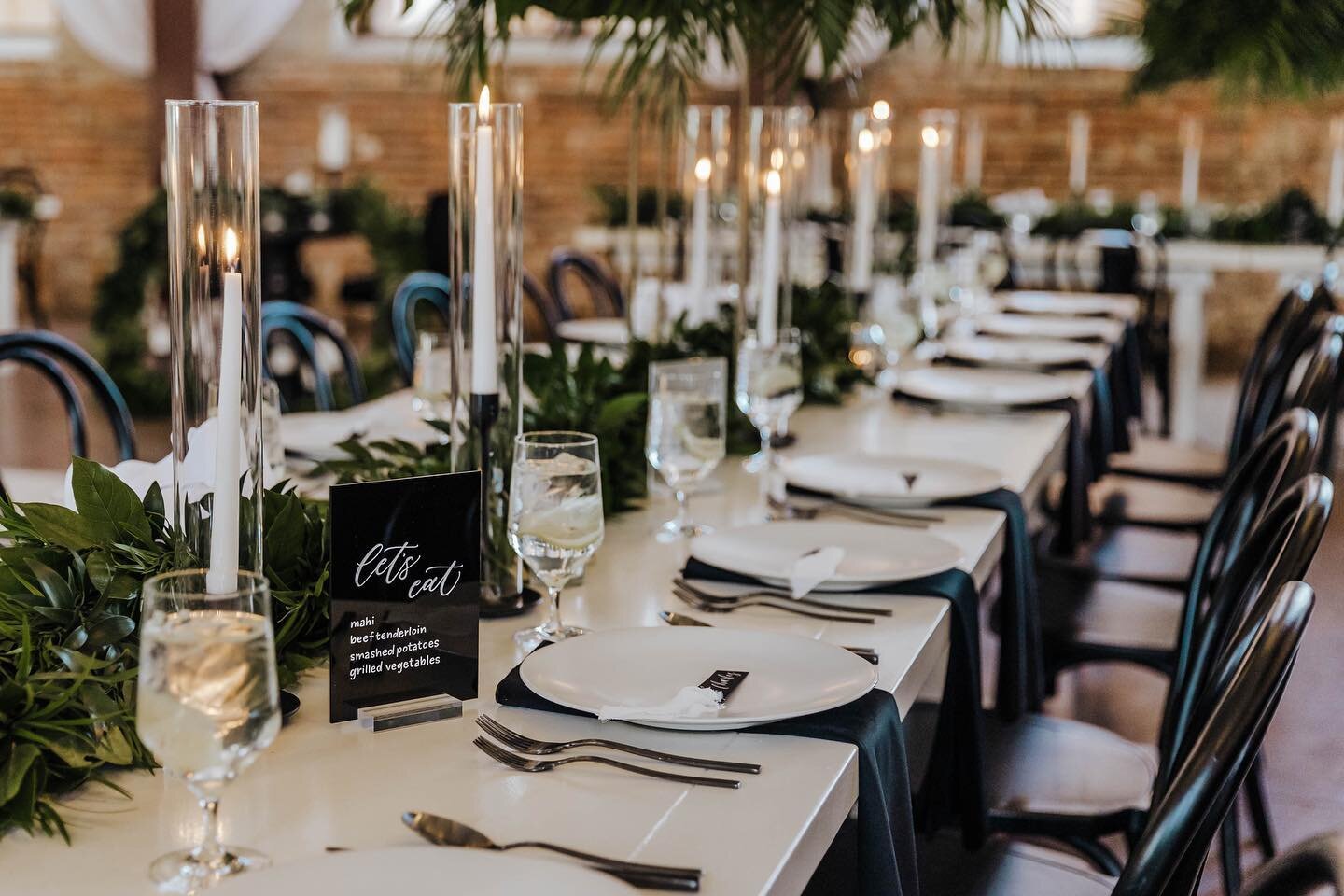 it&rsquo;s all in the details ✨

Signage + Calligraphy: @taperedink 
Photography: @lightbloomphoto
Arbor rental: @dpetc 
Planning: @socialbflyevents 
Venue: @brooklynartscenter 
Hair + Makeup: @reignbeautync 
Videography: @jcorderovisuals 
Catering: 