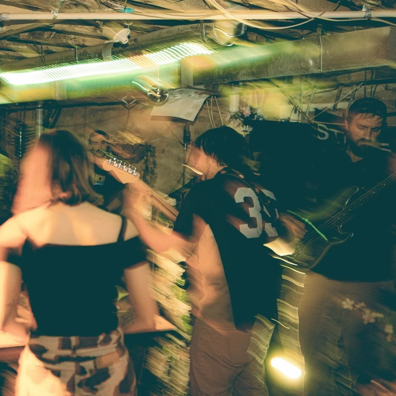 Puppy Pile Turns Small Waves Into Big Feelings on New Single