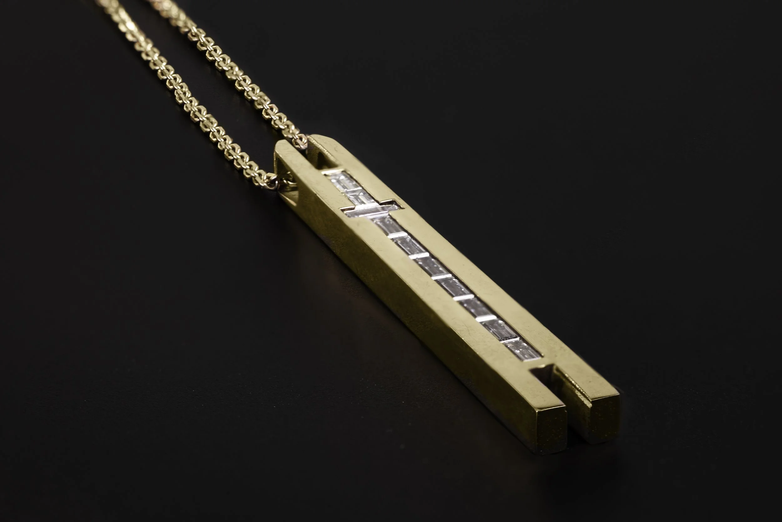 GoldDiamondNecklace-Horizontal.jpg